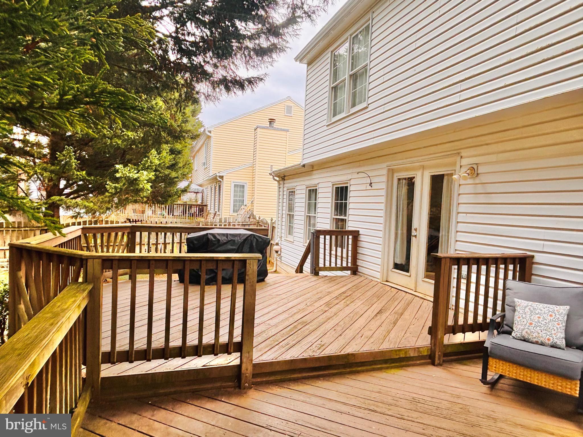 SUMMERWOOD - Residential Lease