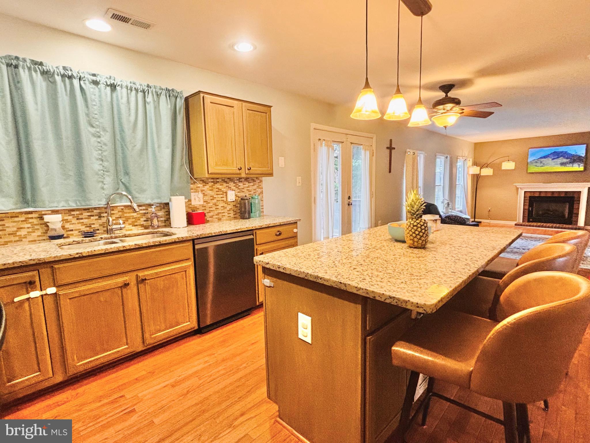 SUMMERWOOD - Residential Lease