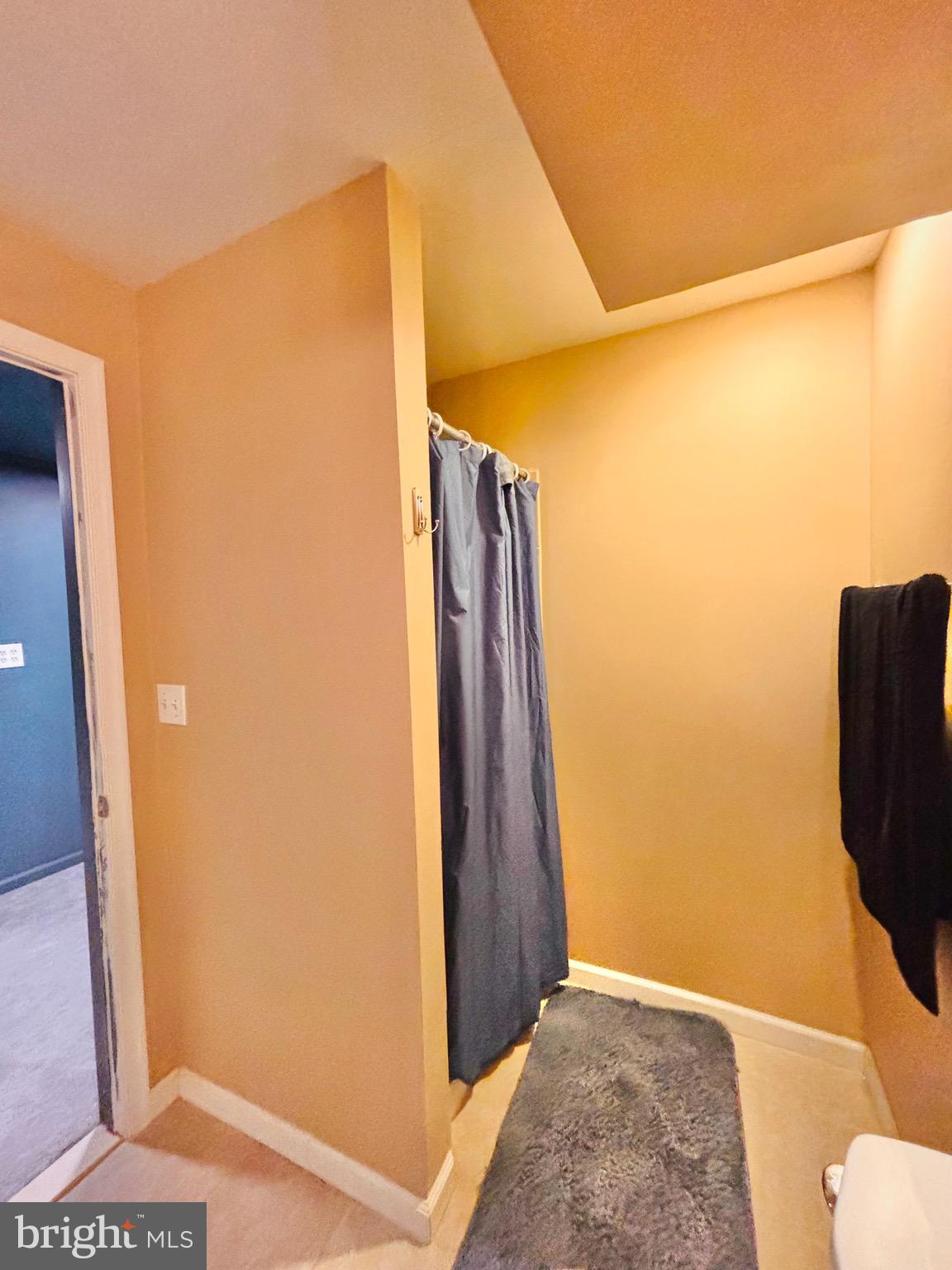 SUMMERWOOD - Residential Lease