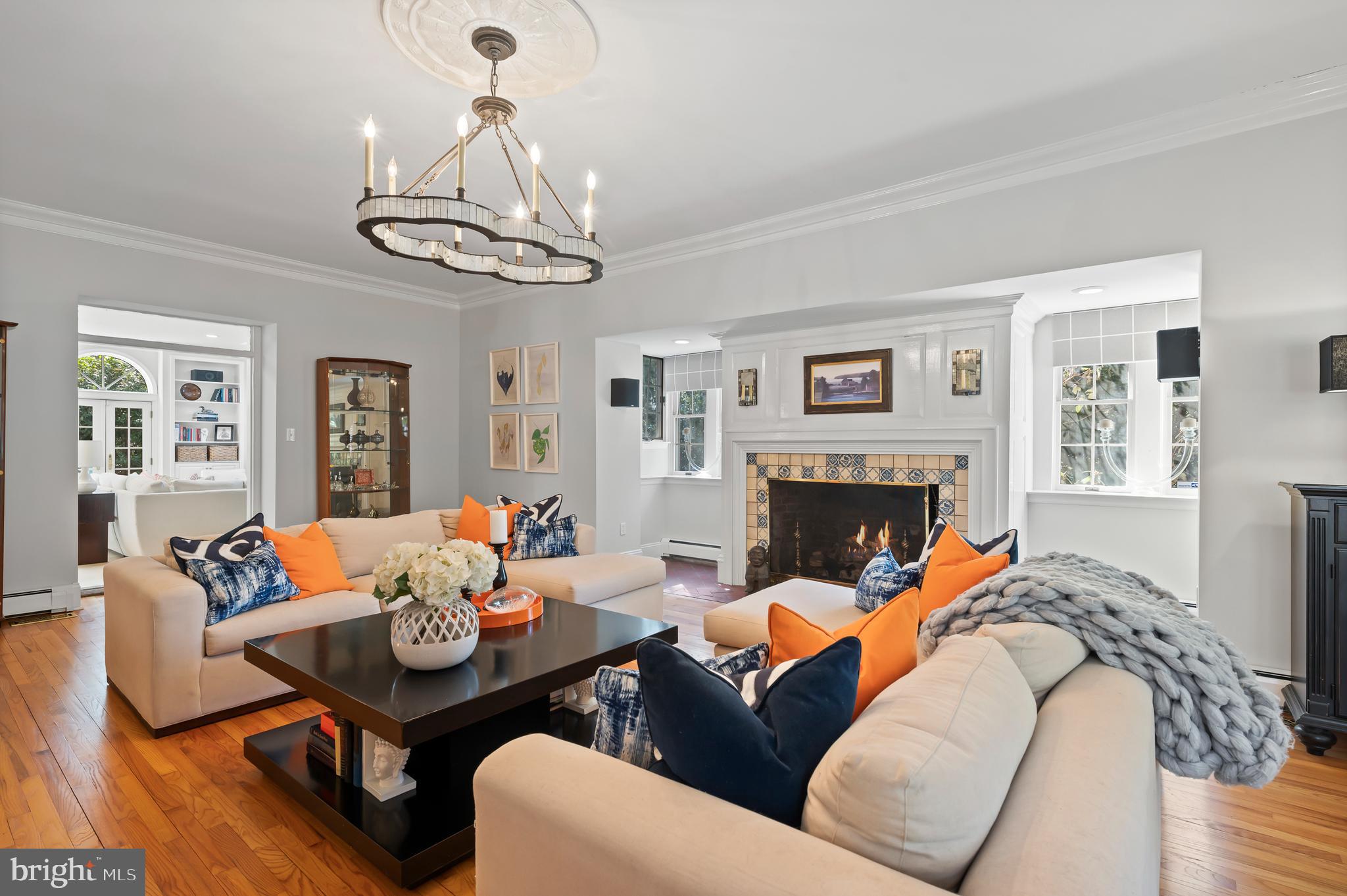 FOX FIELDS - Residential