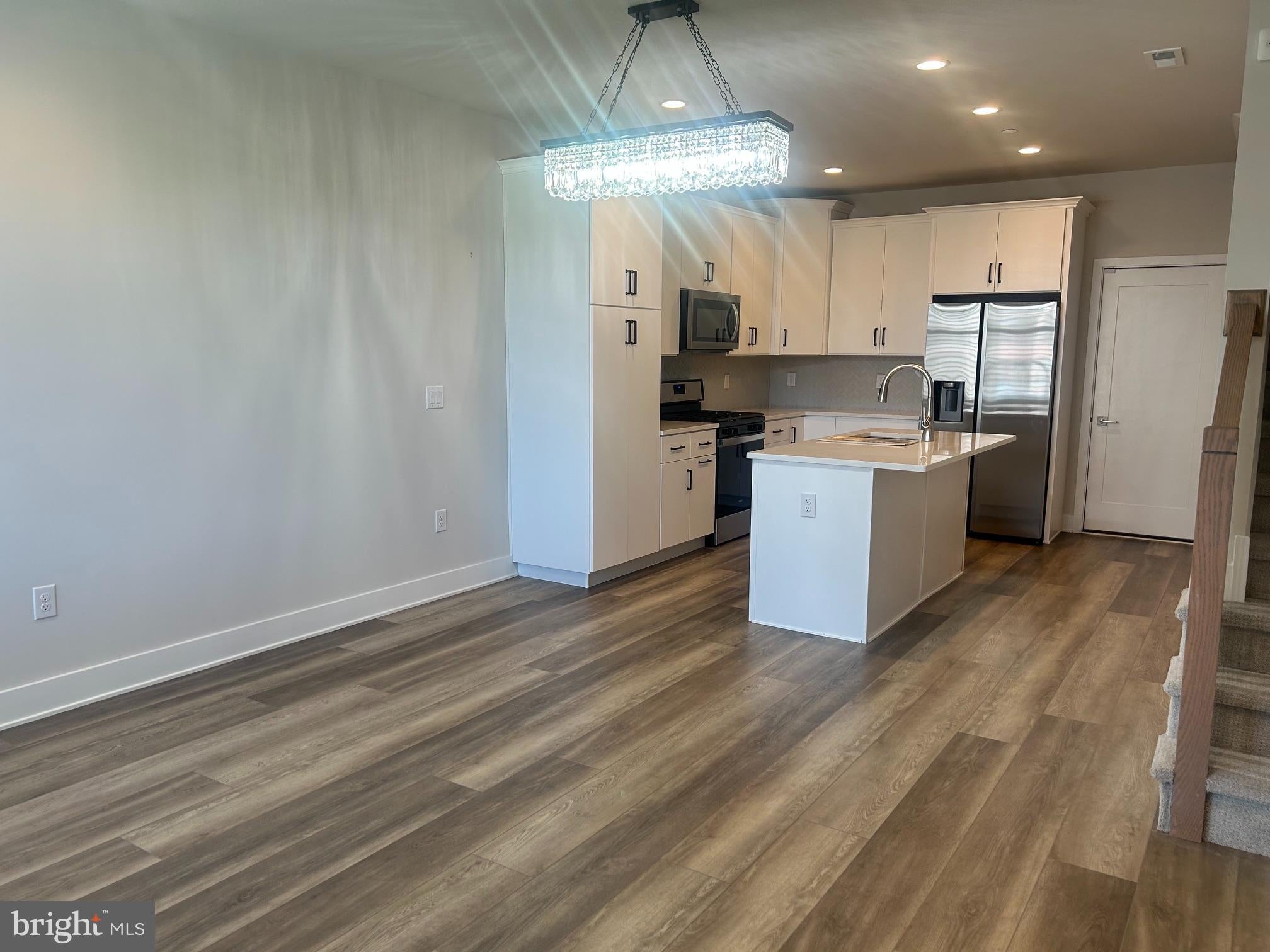 1105 MORTON ALLEY