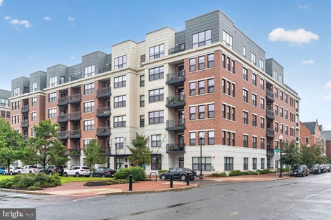 Condo For Rent - 701 Swann Avenue #605<br/> Alexandria City County, ALEXANDRIA, VA 22301