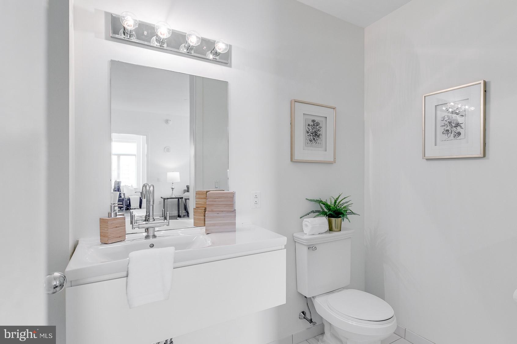 ART MUSEUM AREA - Residential Lease