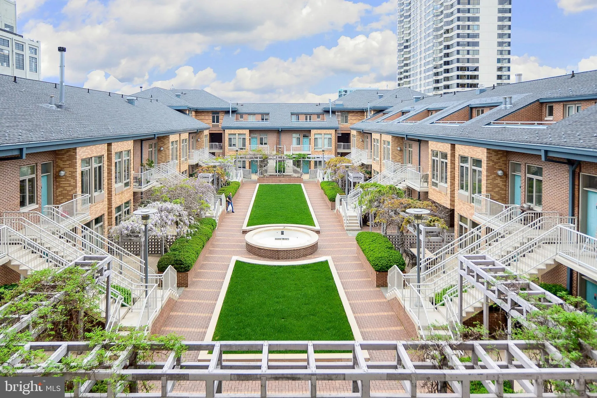 Philadelphia, Pennsylvania 19130, United States, 2 Bedrooms Bedrooms, ,2 BathroomsBathrooms,Residential,Active,91758