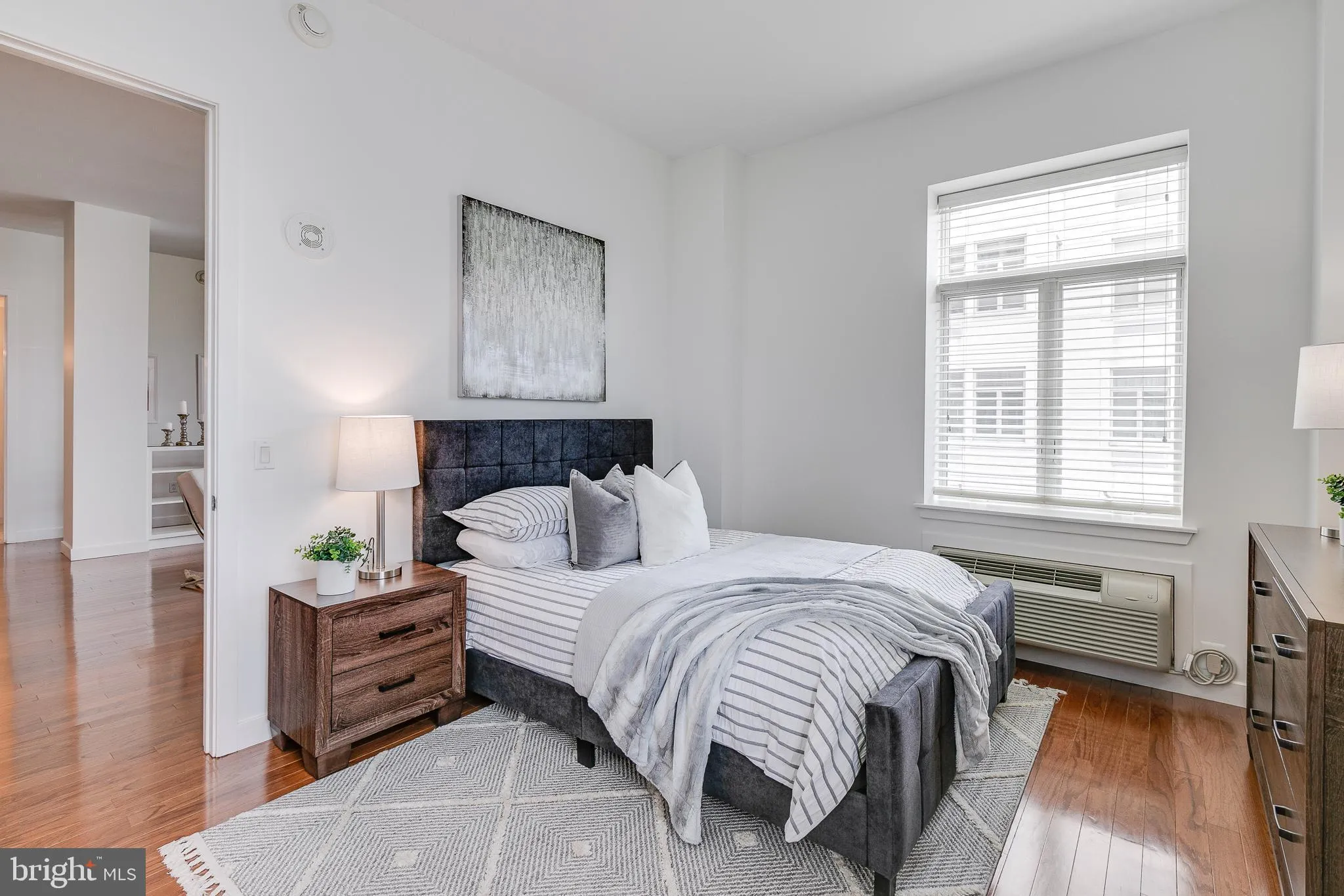 Philadelphia, Pennsylvania 19130, United States, 2 Bedrooms Bedrooms, ,2 BathroomsBathrooms,Residential,Active,91758