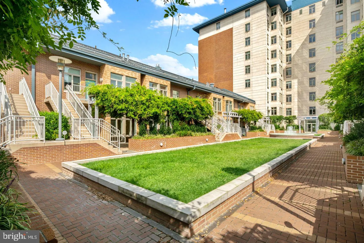 Philadelphia, Pennsylvania 19130, United States, 2 Bedrooms Bedrooms, ,2 BathroomsBathrooms,Residential,Active,91758