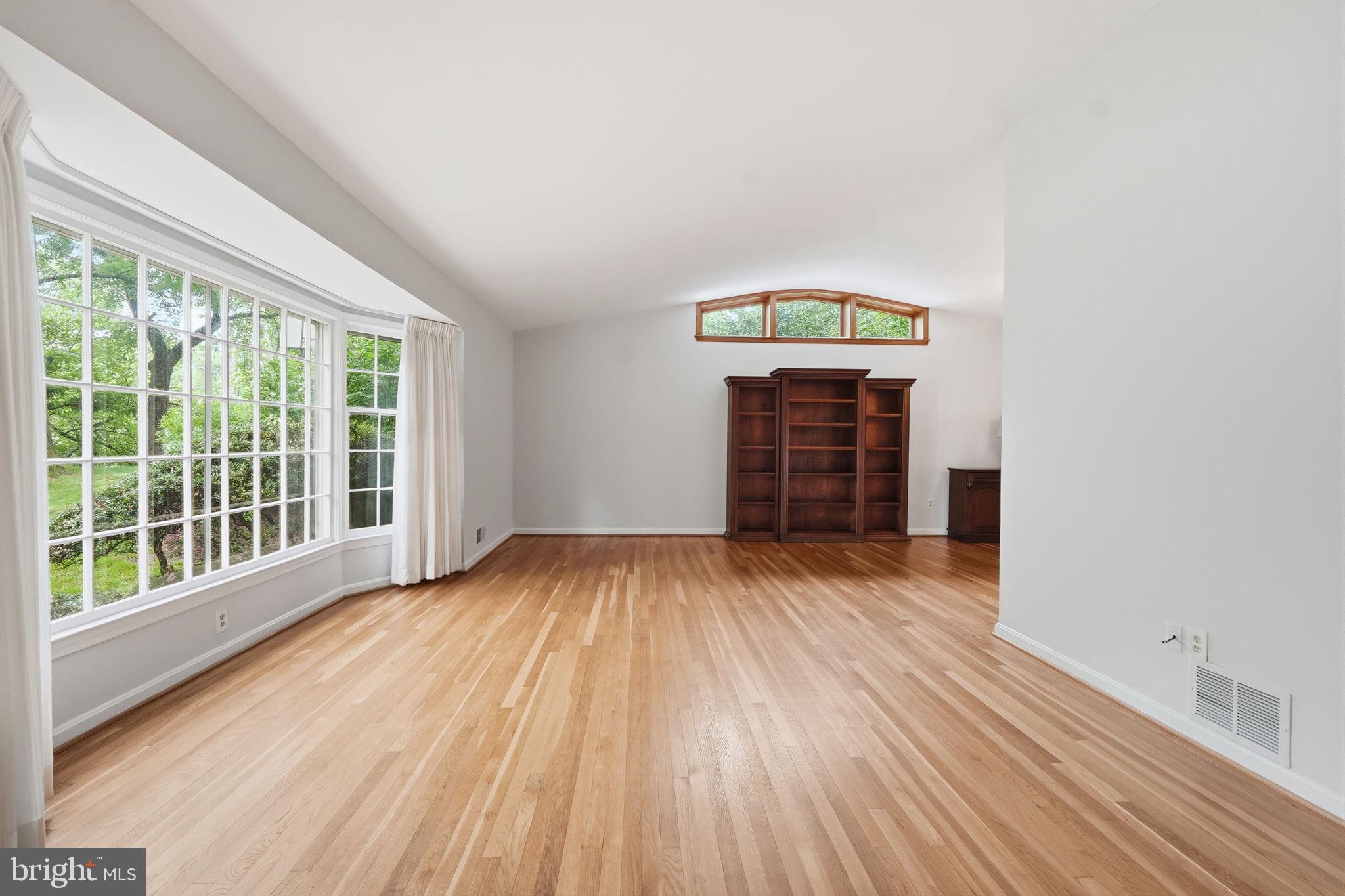 NORTH SPRINGBROOK - Residential