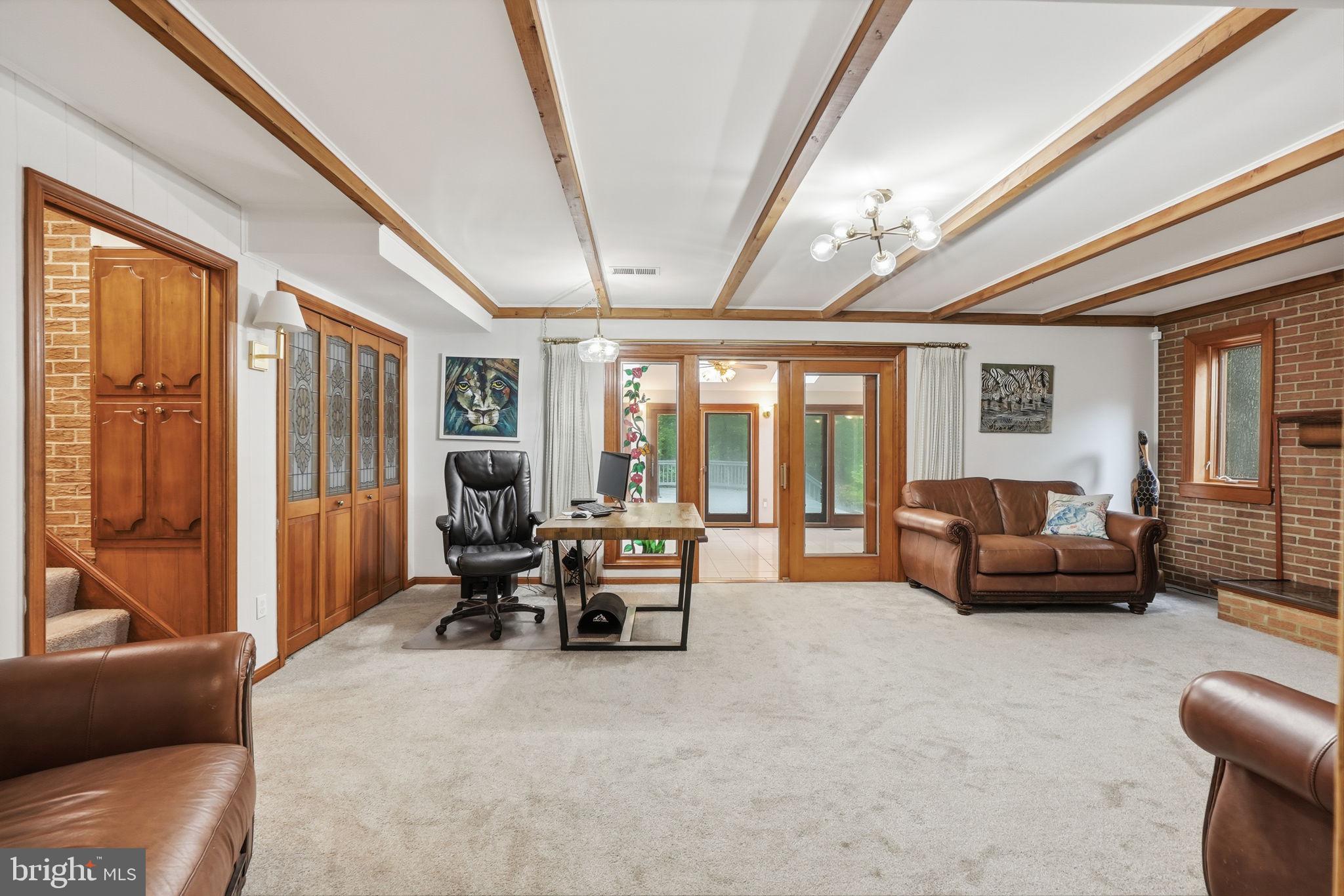 NORTH SPRINGBROOK - Residential