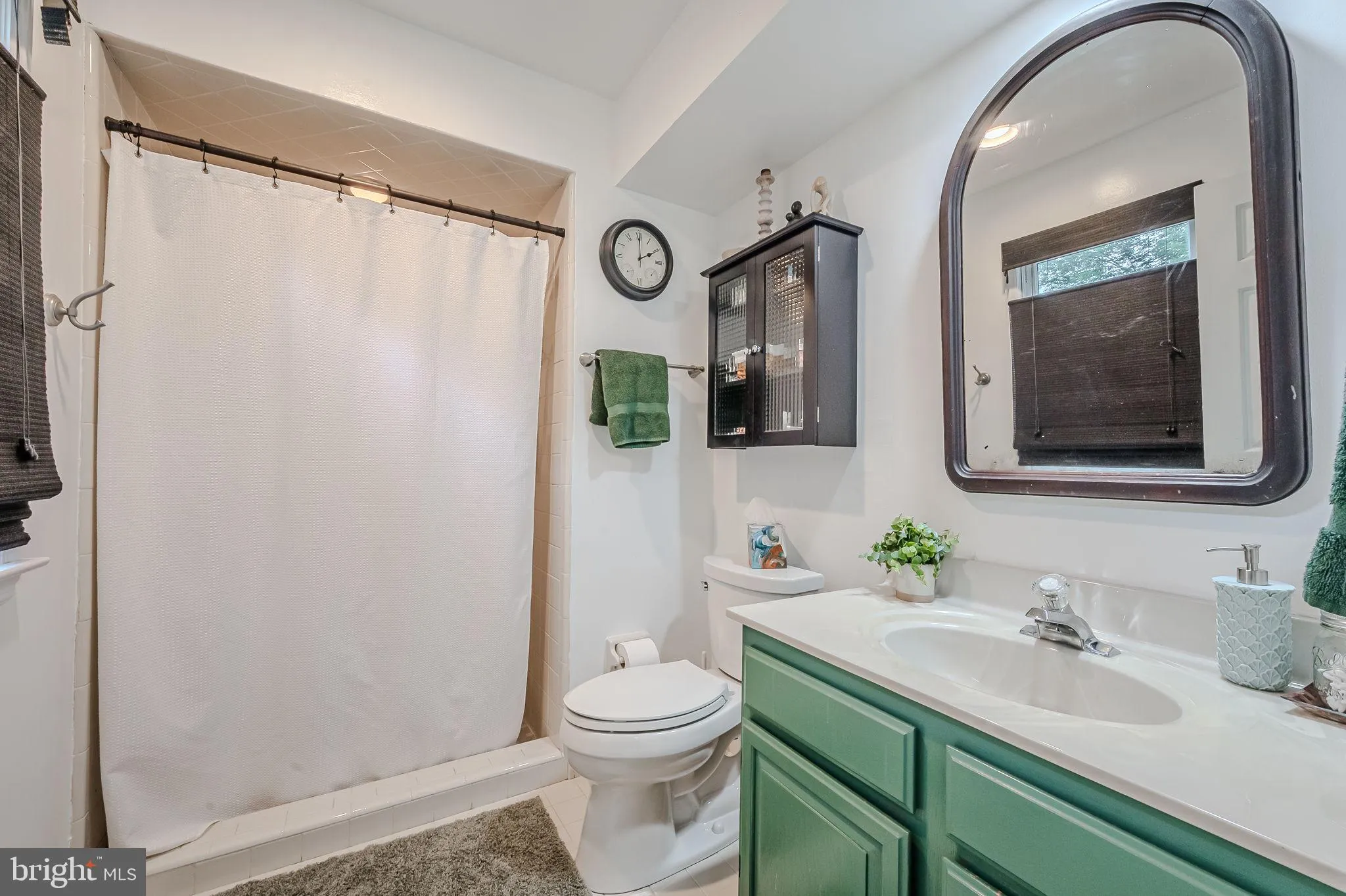 Newark, Delaware 19711, United States, 4 Bedrooms Bedrooms, ,3 BathroomsBathrooms,Residential,Active,186043