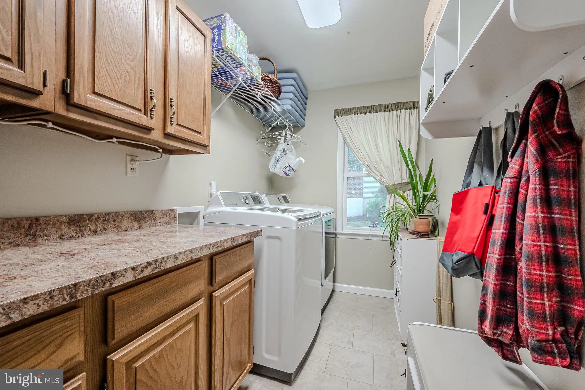 Newark, Delaware 19711, United States, 4 Bedrooms Bedrooms, ,3 BathroomsBathrooms,Residential,Active,186043