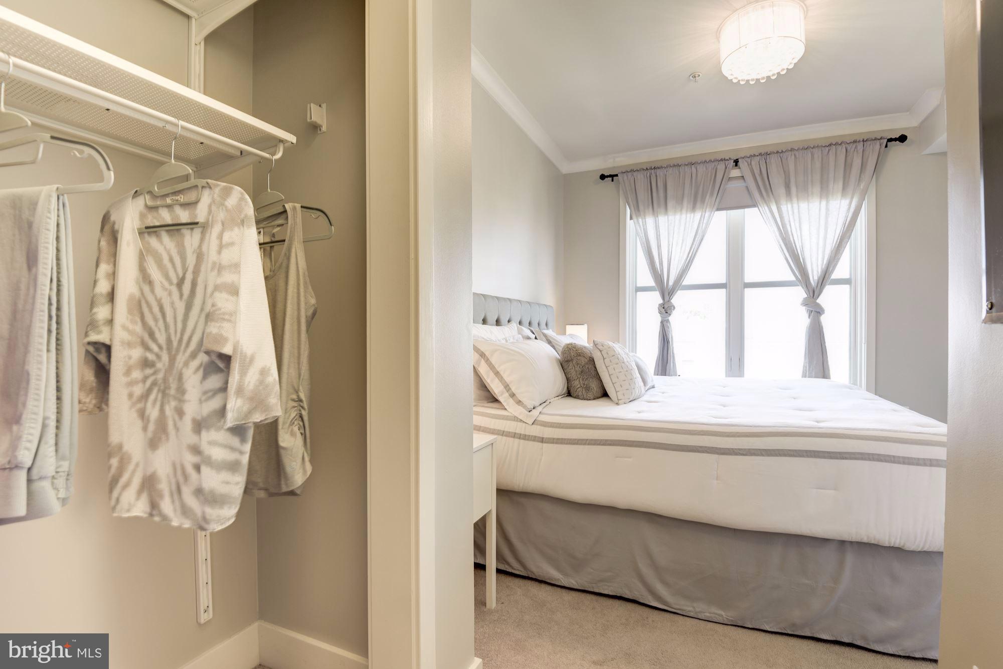 OLD TOWN COMMONS - Residential