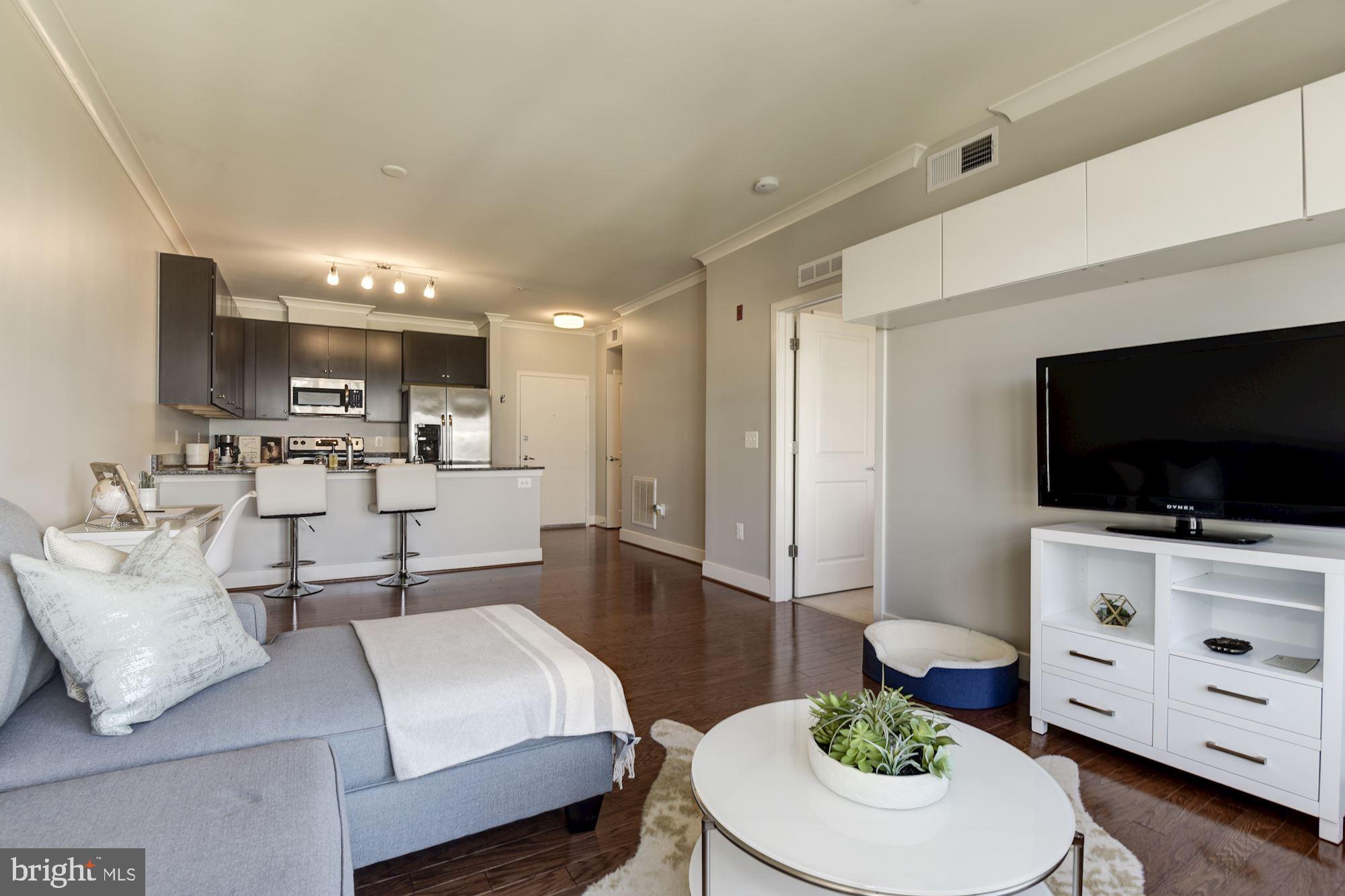 OLD TOWN COMMONS - Residential