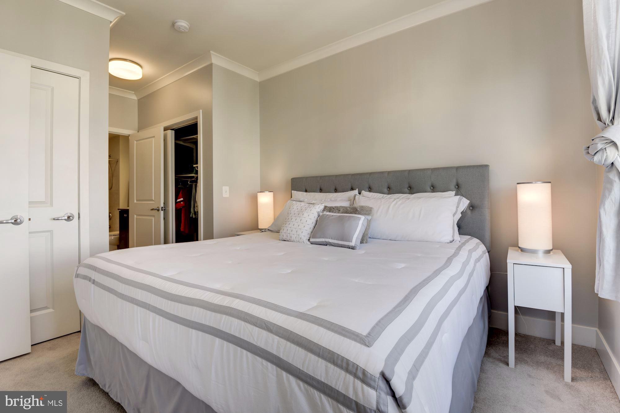 OLD TOWN COMMONS - Residential