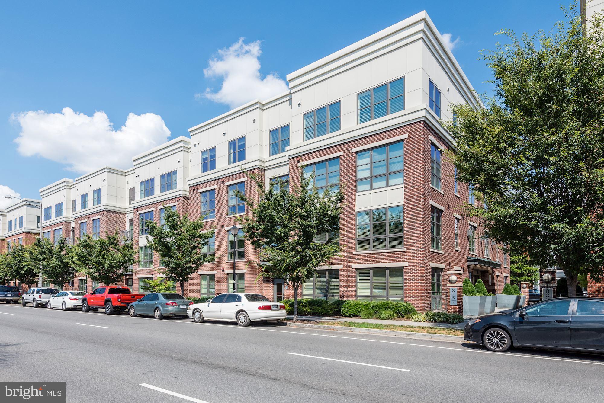 OLD TOWN COMMONS - Residential