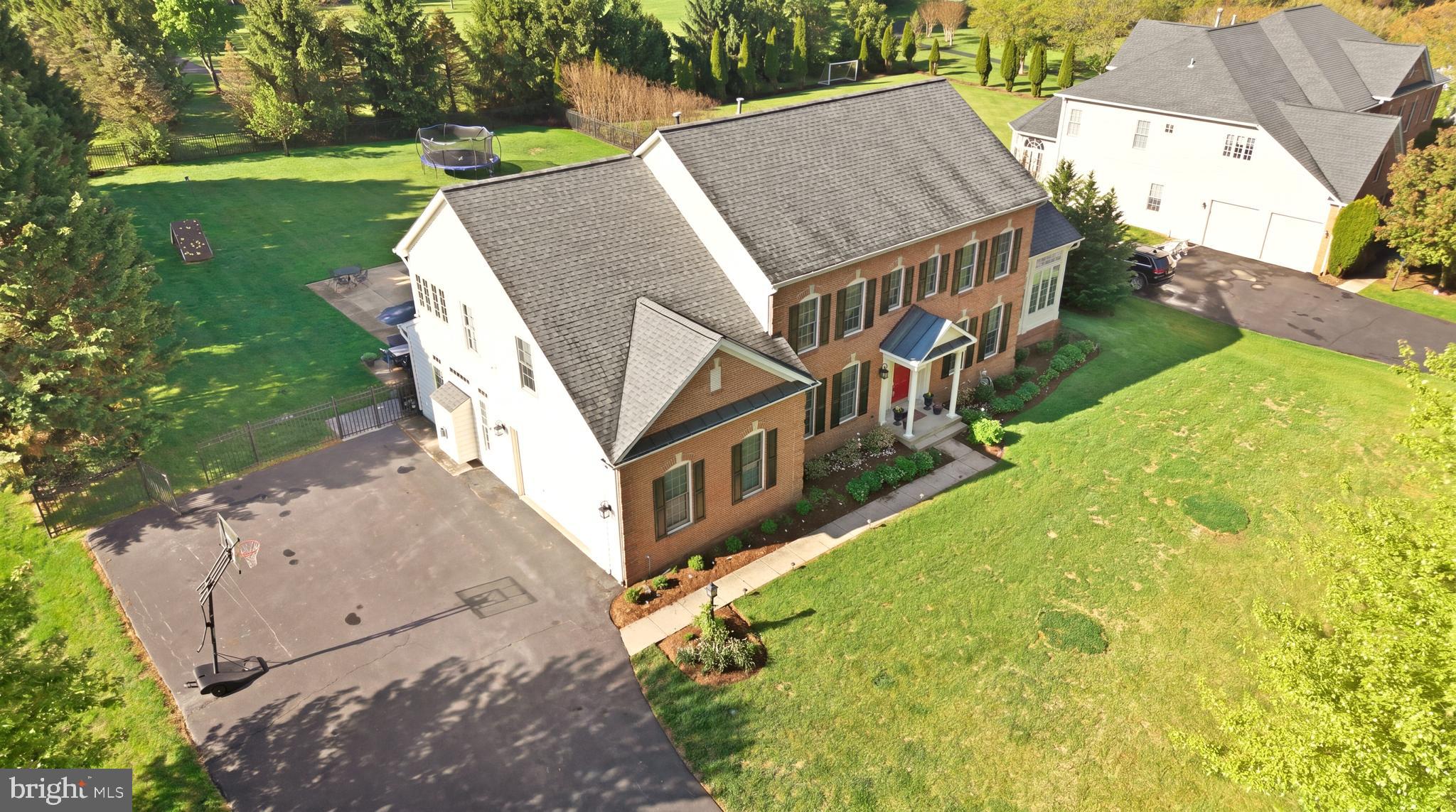 HAMPSHIRE GREENS - Residential