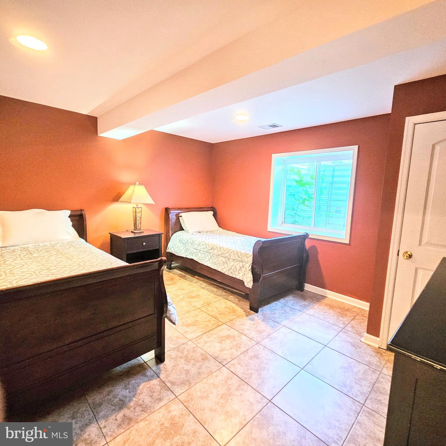 GRANDE AT CANAL POINTE - Residential