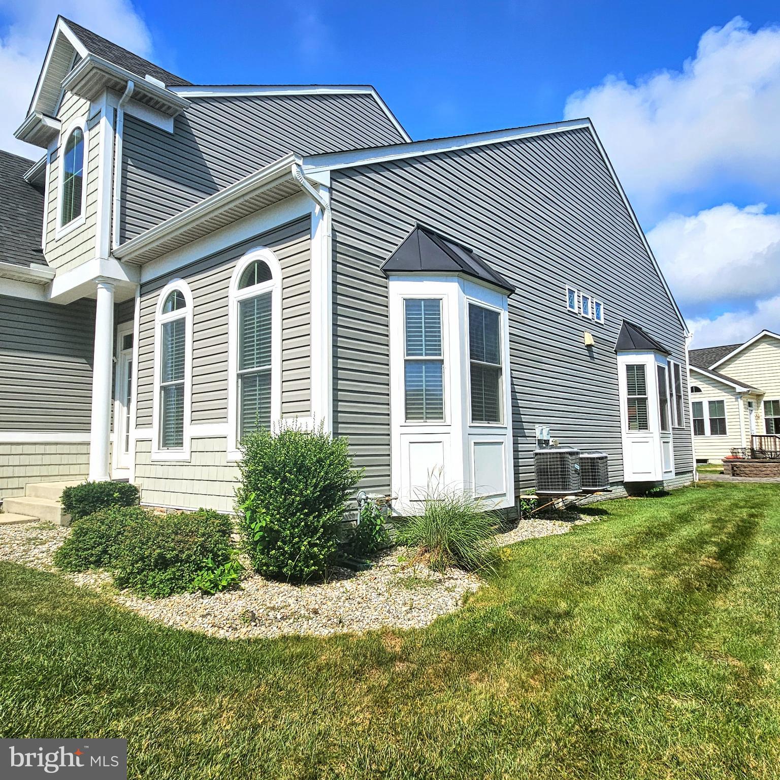 GRANDE AT CANAL POINTE - Residential