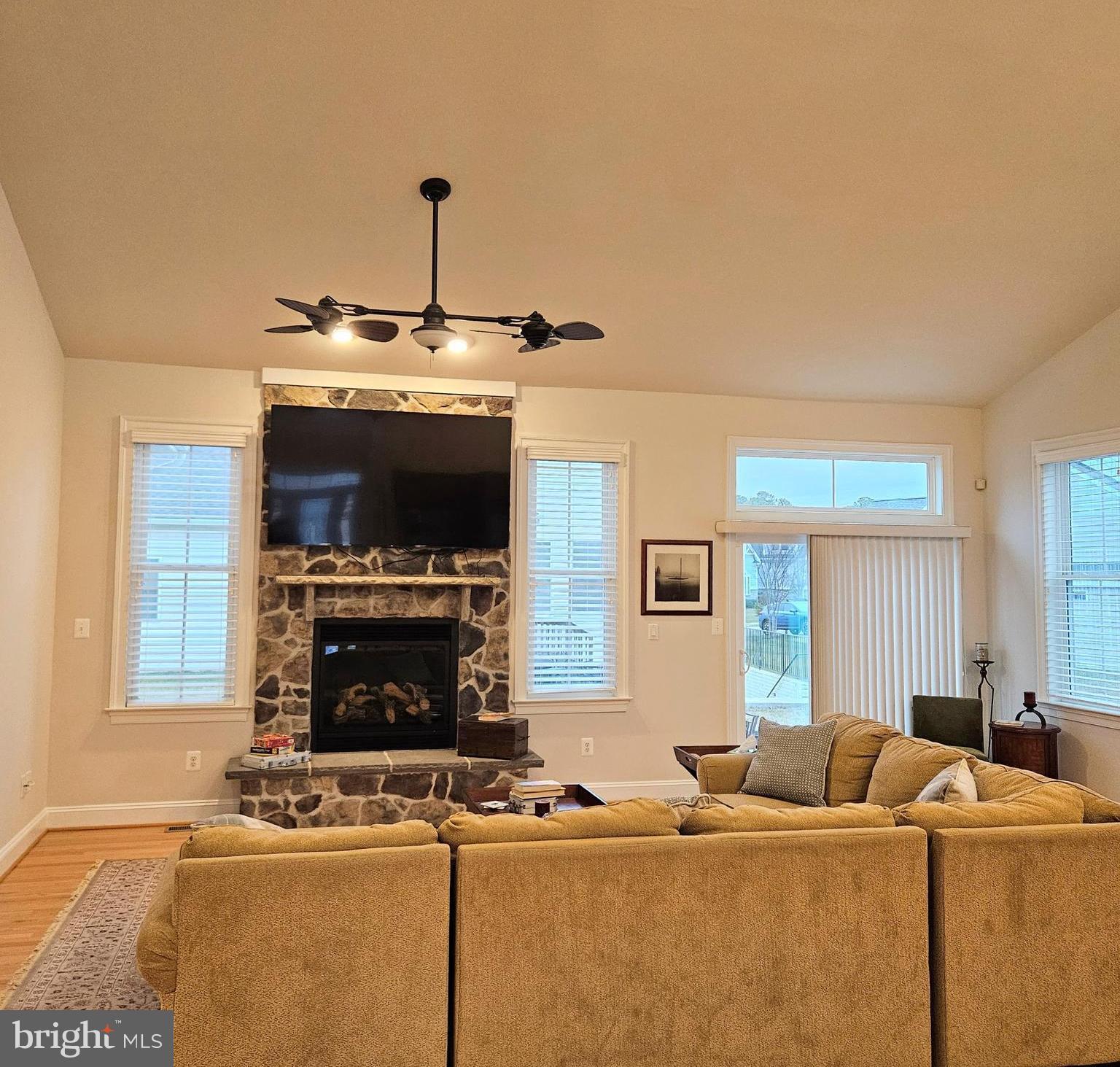 GRANDE AT CANAL POINTE - Residential