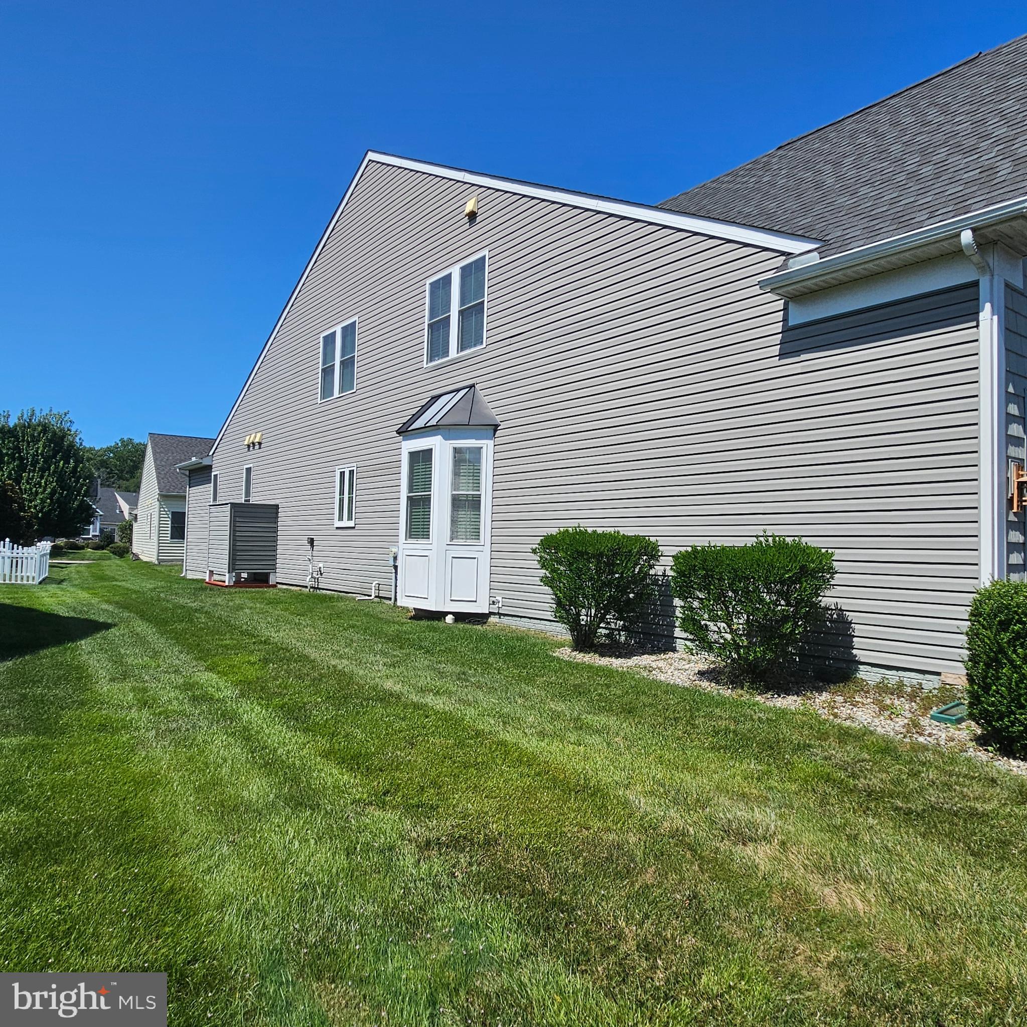 GRANDE AT CANAL POINTE - Residential