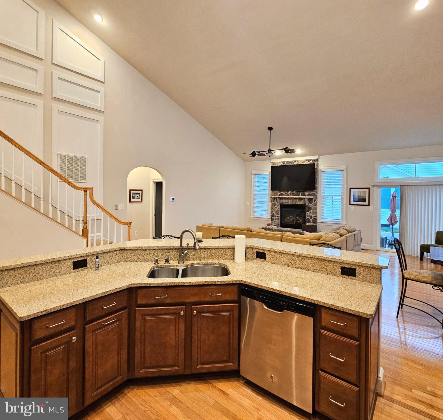 GRANDE AT CANAL POINTE - Residential