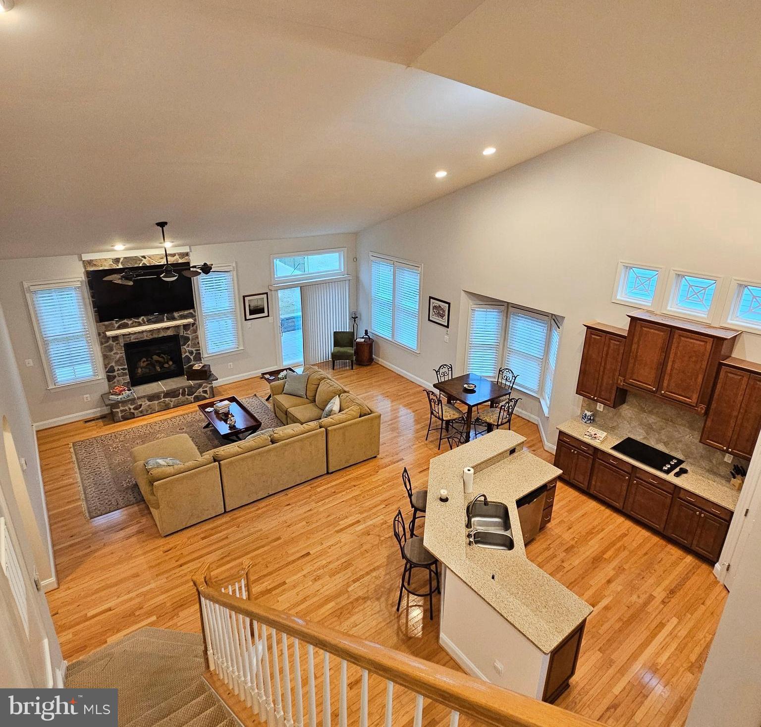 GRANDE AT CANAL POINTE - Residential