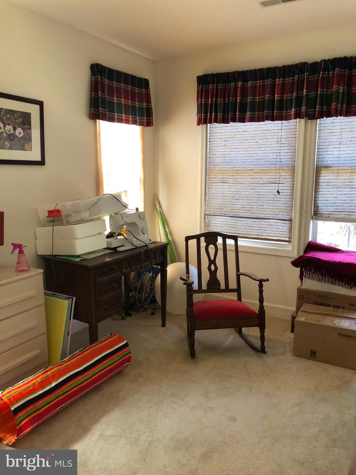 QUILTING BEE - Residential