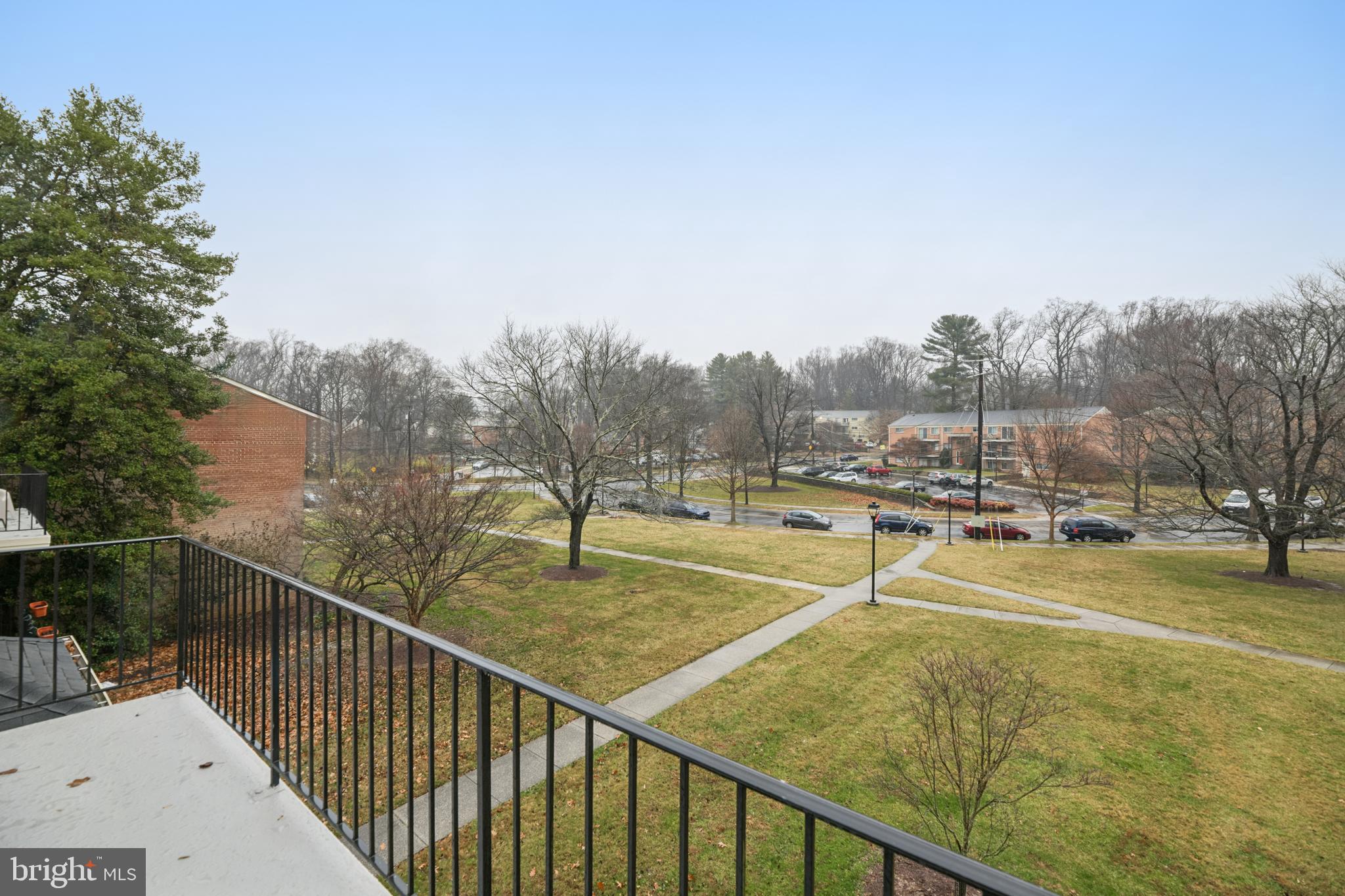 PARKSIDE CONDOMINIUMS - Residential