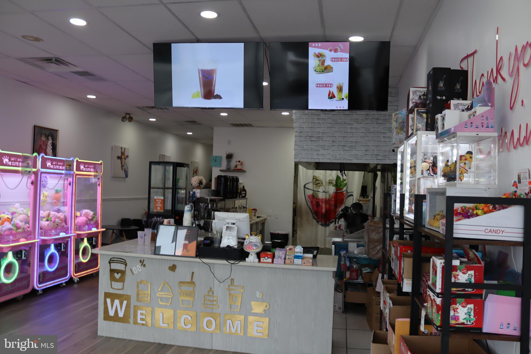 2241 MACARTHUR ROAD 2255