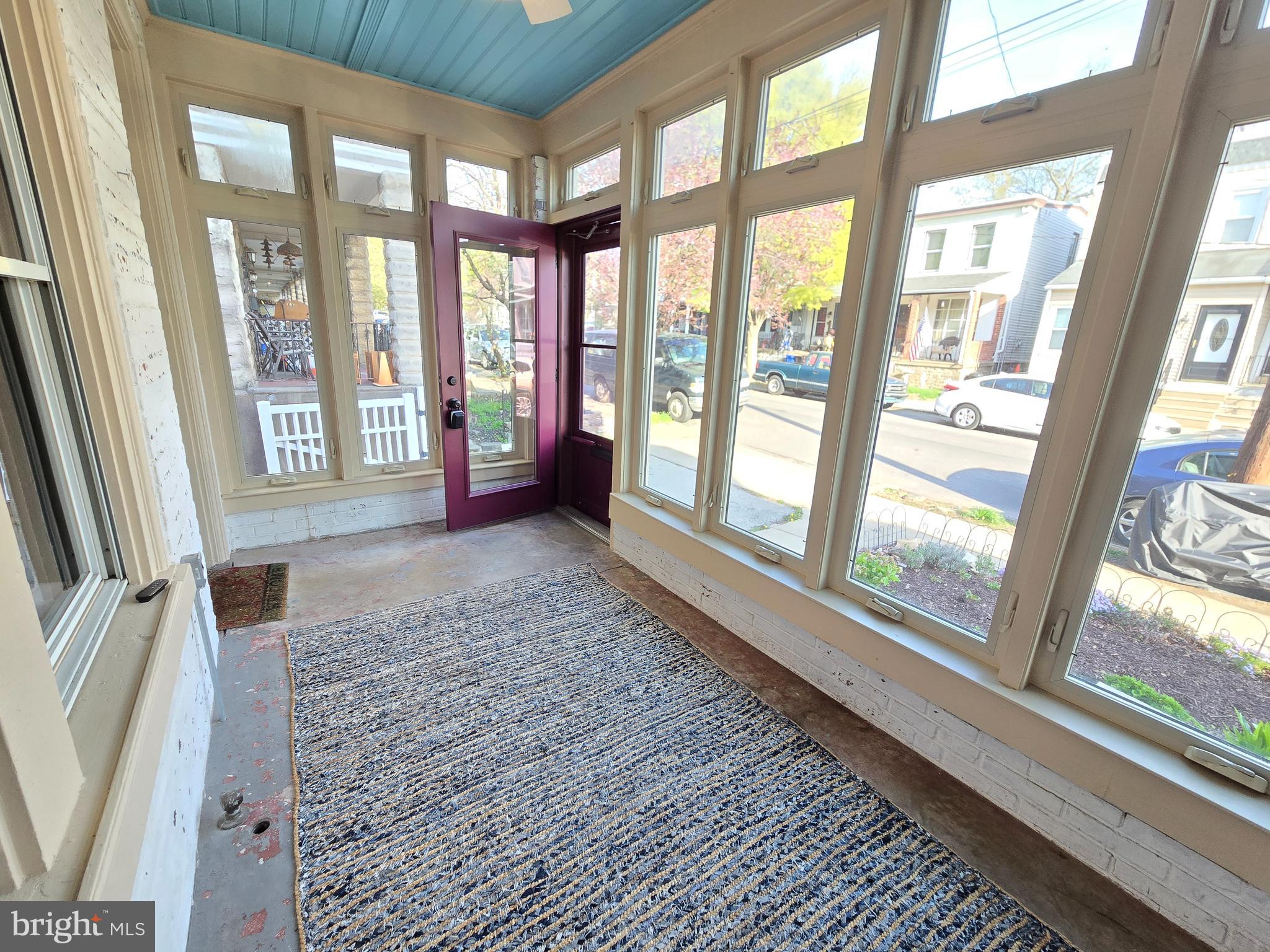 ROXBOROUGH - Residential Lease