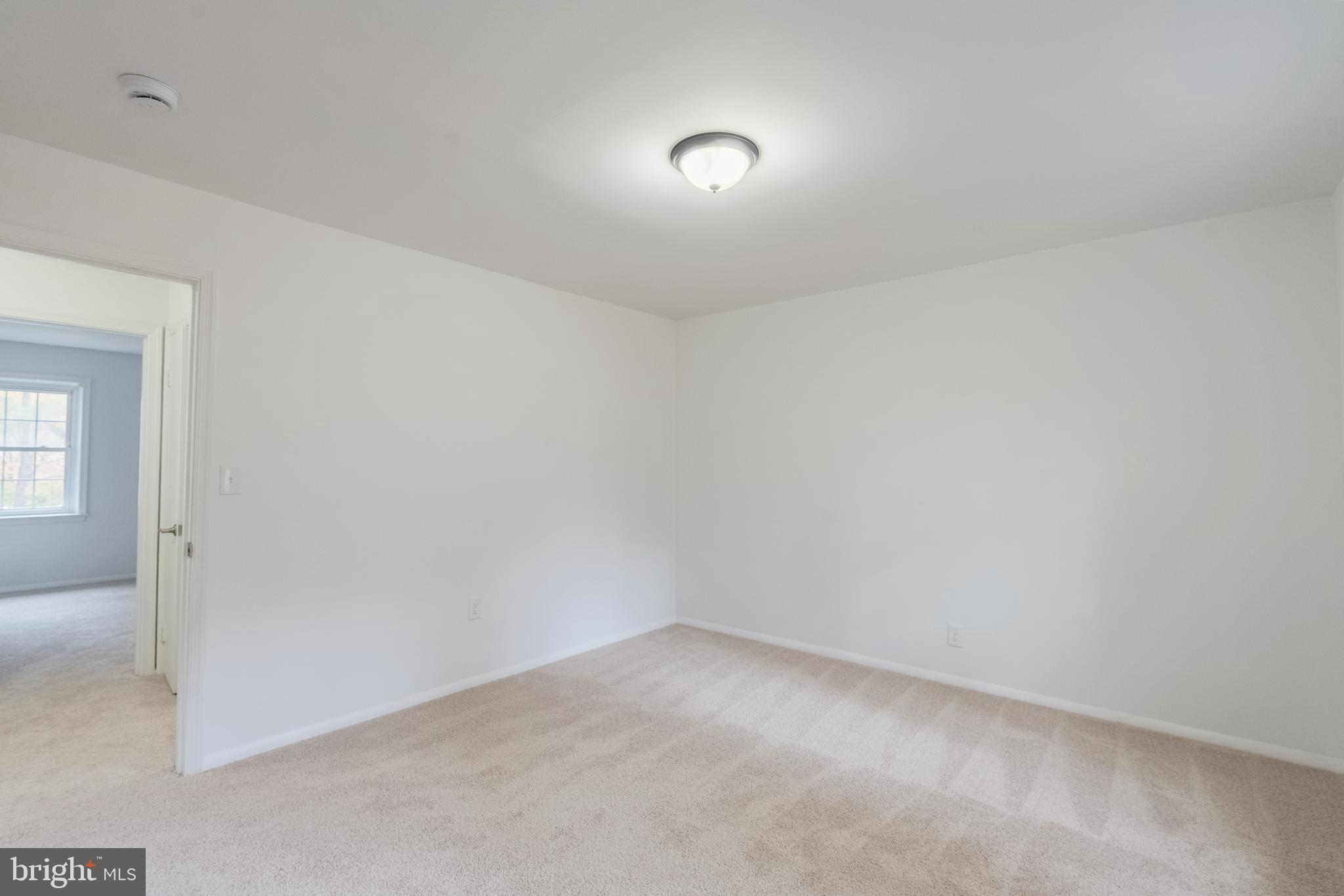 CARDINAL SQUARE - Residential