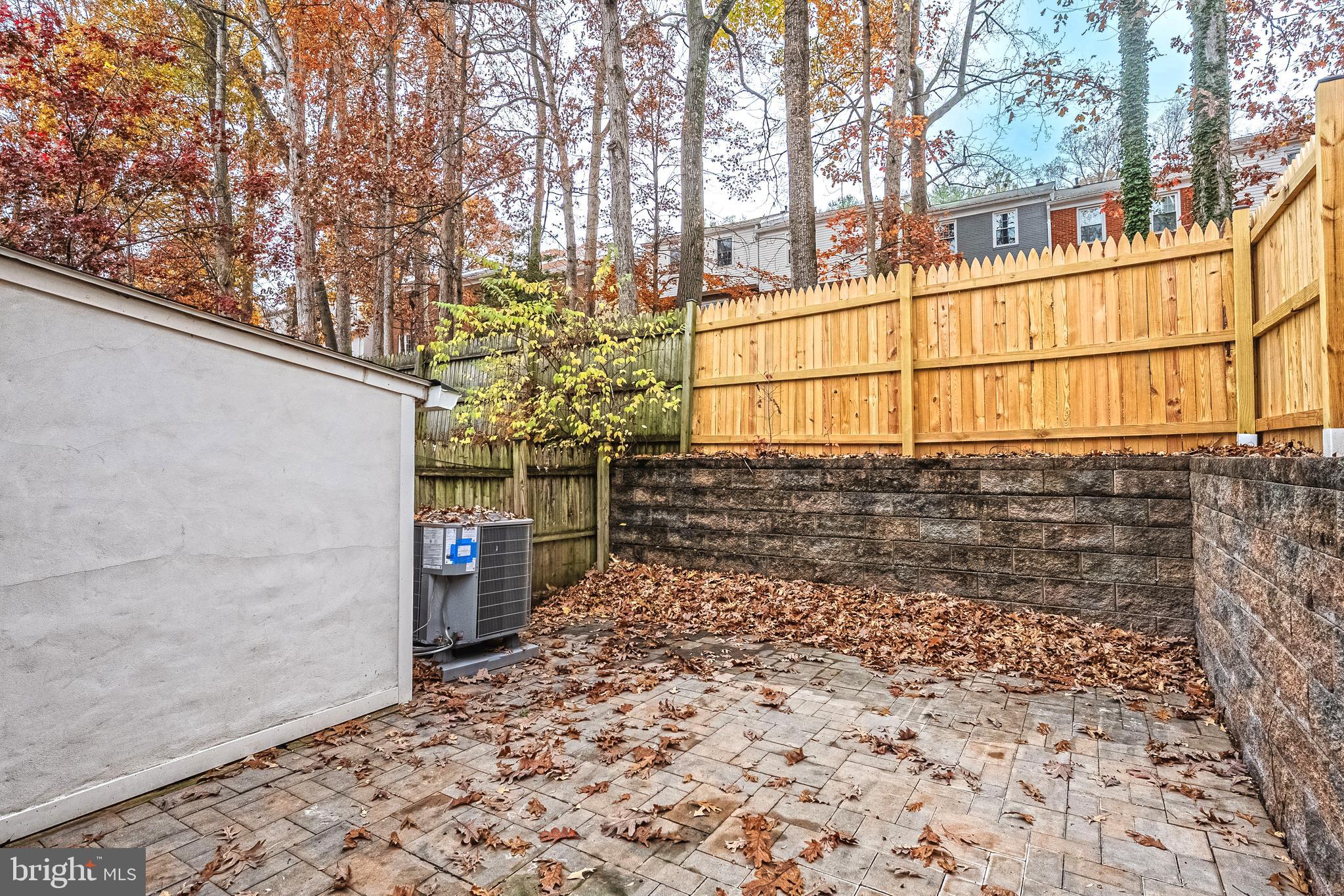 CARDINAL SQUARE - Residential