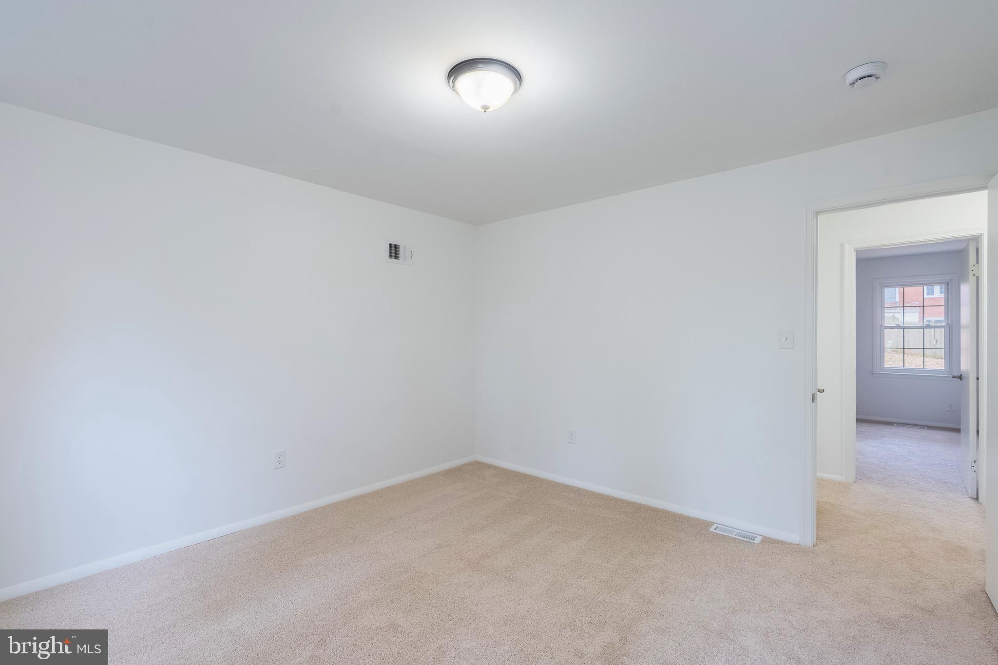 CARDINAL SQUARE - Residential