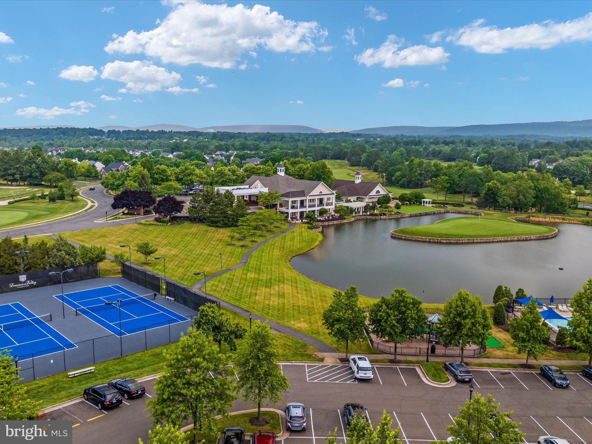 DOMINION VALLEY COUNTRY CLUB - Residential