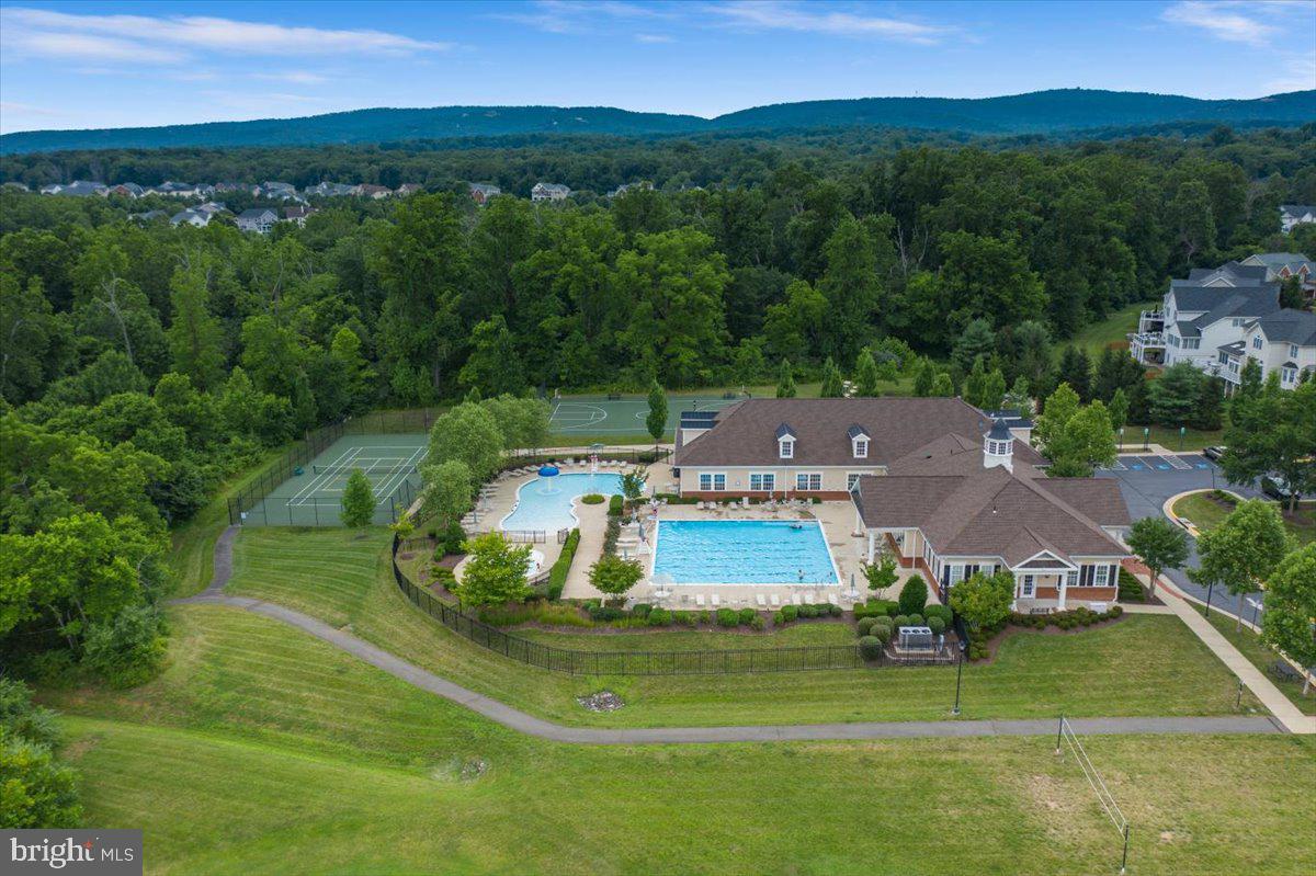 DOMINION VALLEY COUNTRY CLUB - Residential
