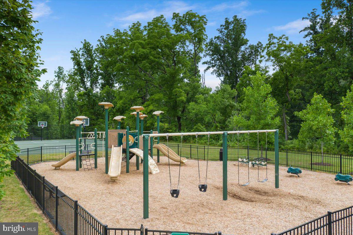 DOMINION VALLEY COUNTRY CLUB - Residential