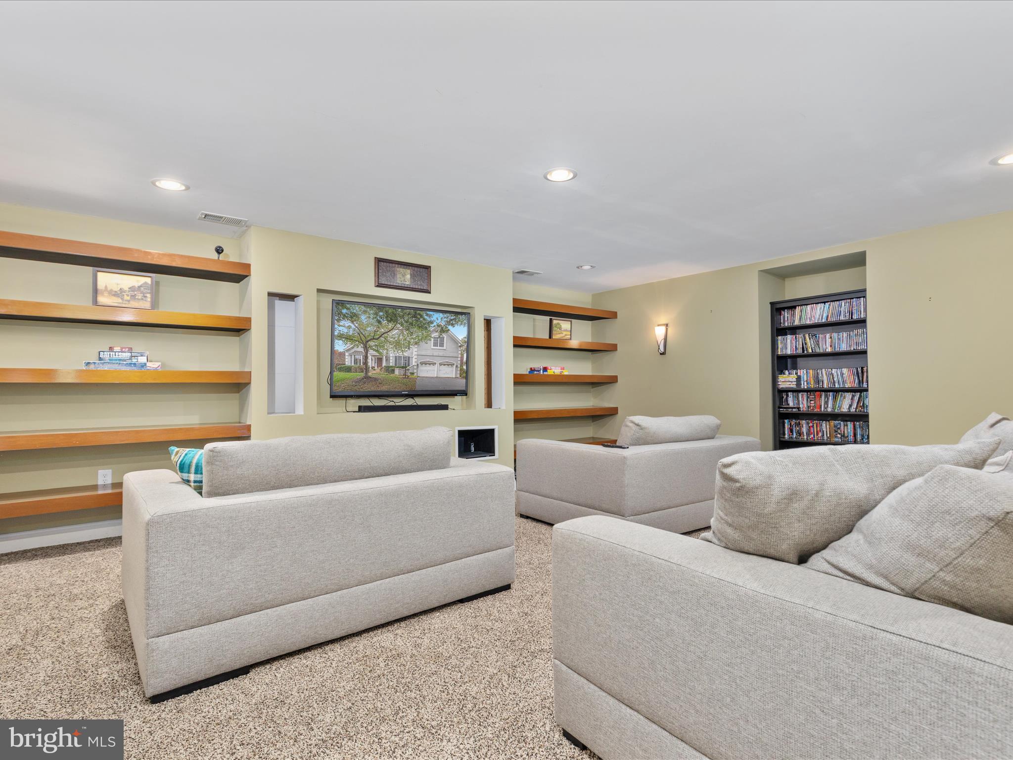 DOMINION VALLEY COUNTRY CLUB - Residential