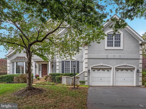 15086 Sycamore Hills Place, Haymarket, VA MLS: VAPW2105554