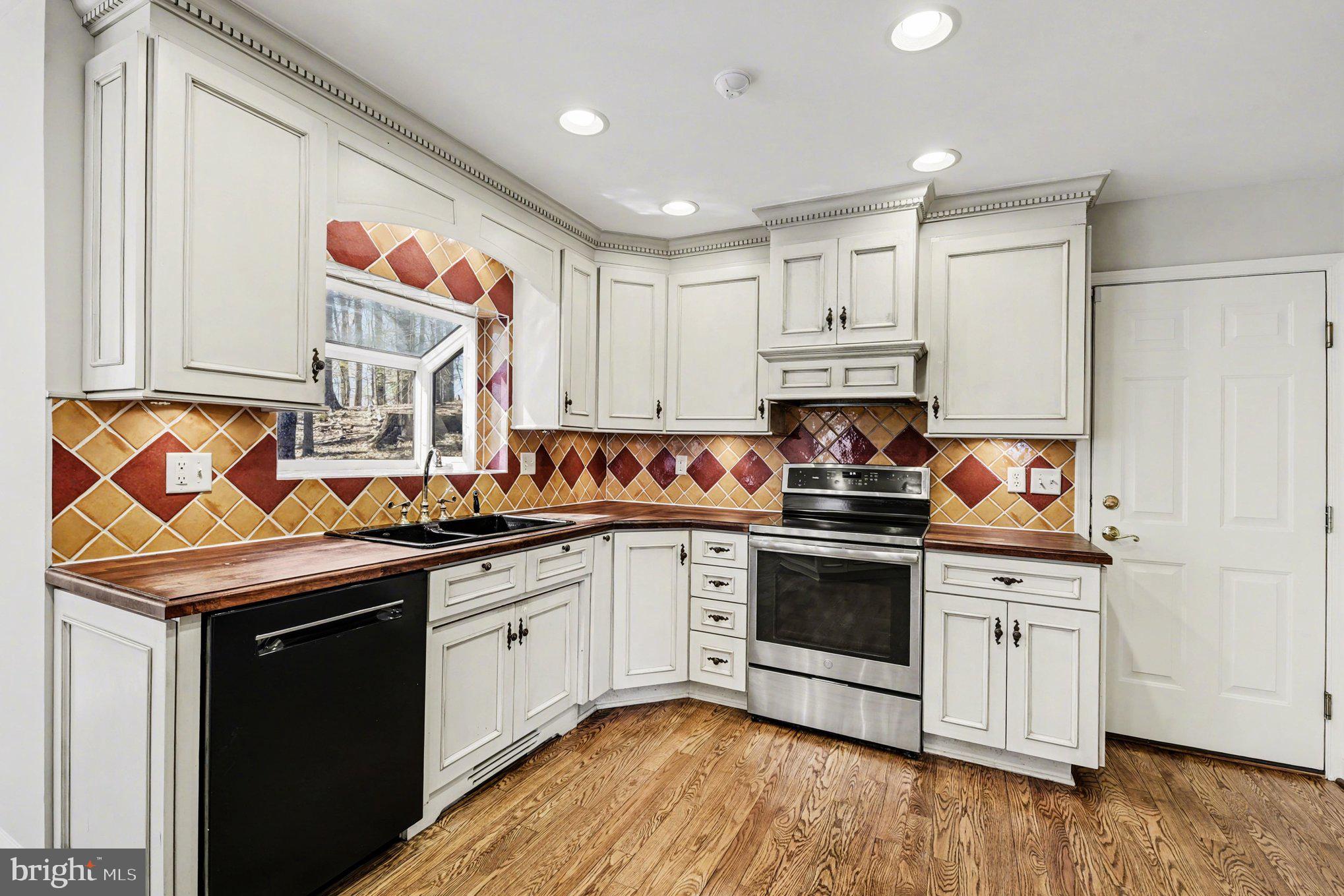 HUNT RIDGE - Residential