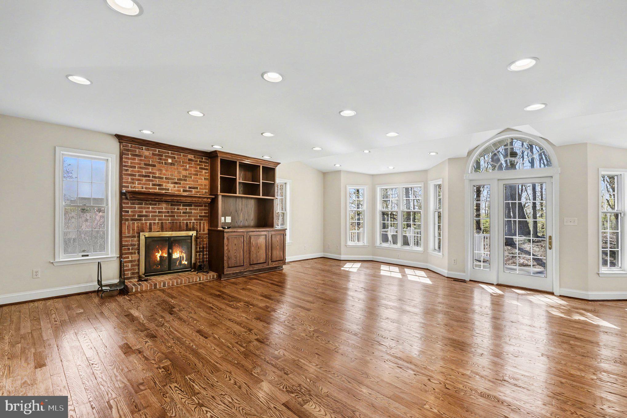 HUNT RIDGE - Residential