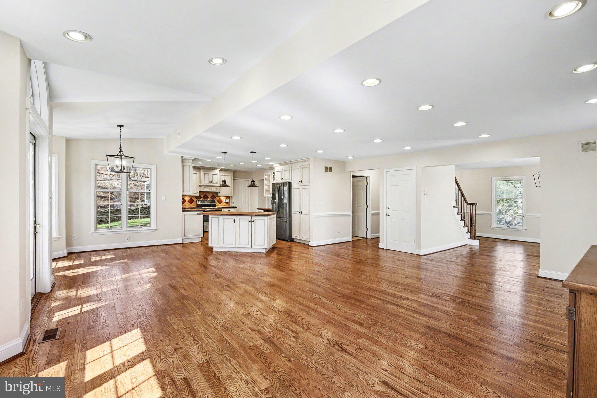 HUNT RIDGE - Residential