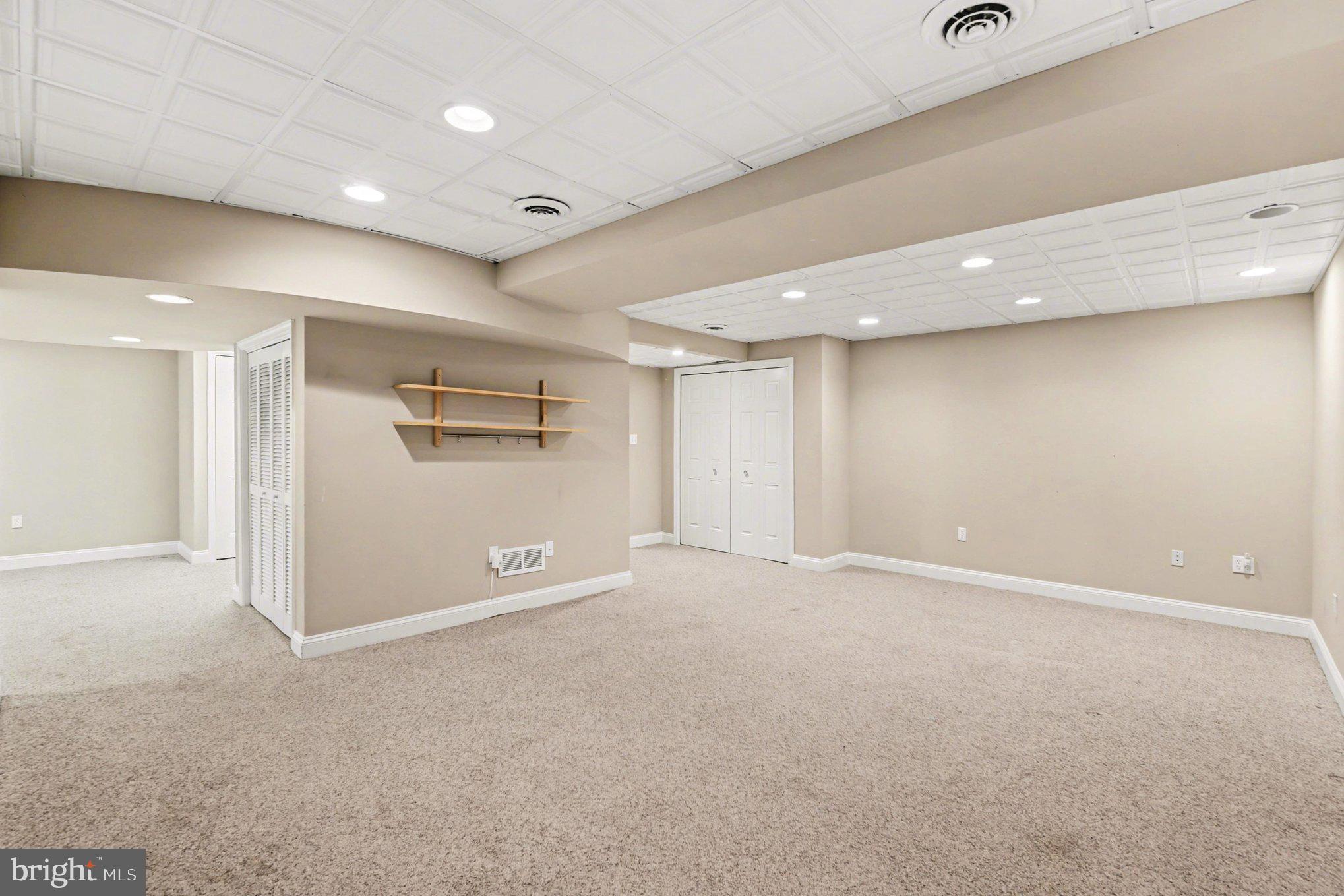 HUNT RIDGE - Residential