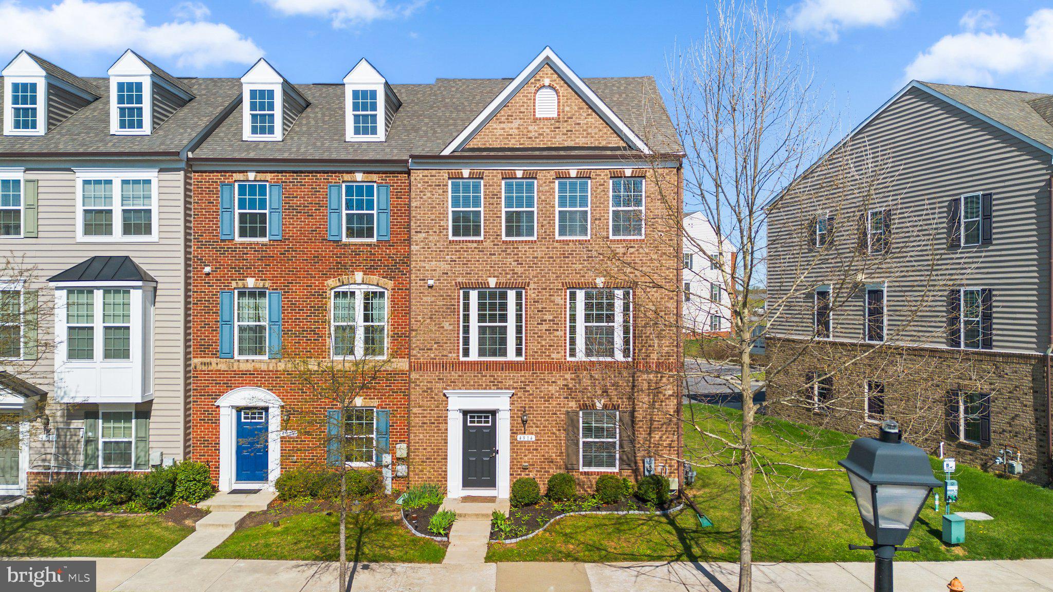 BALLARD GREEN - Residential Lease