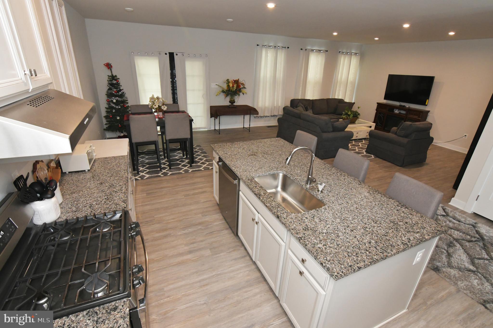 THE LAKES AT MARTINSBURG - Residential