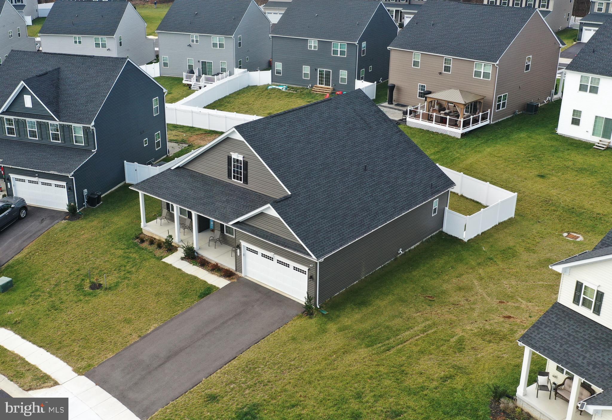 THE LAKES AT MARTINSBURG - Residential