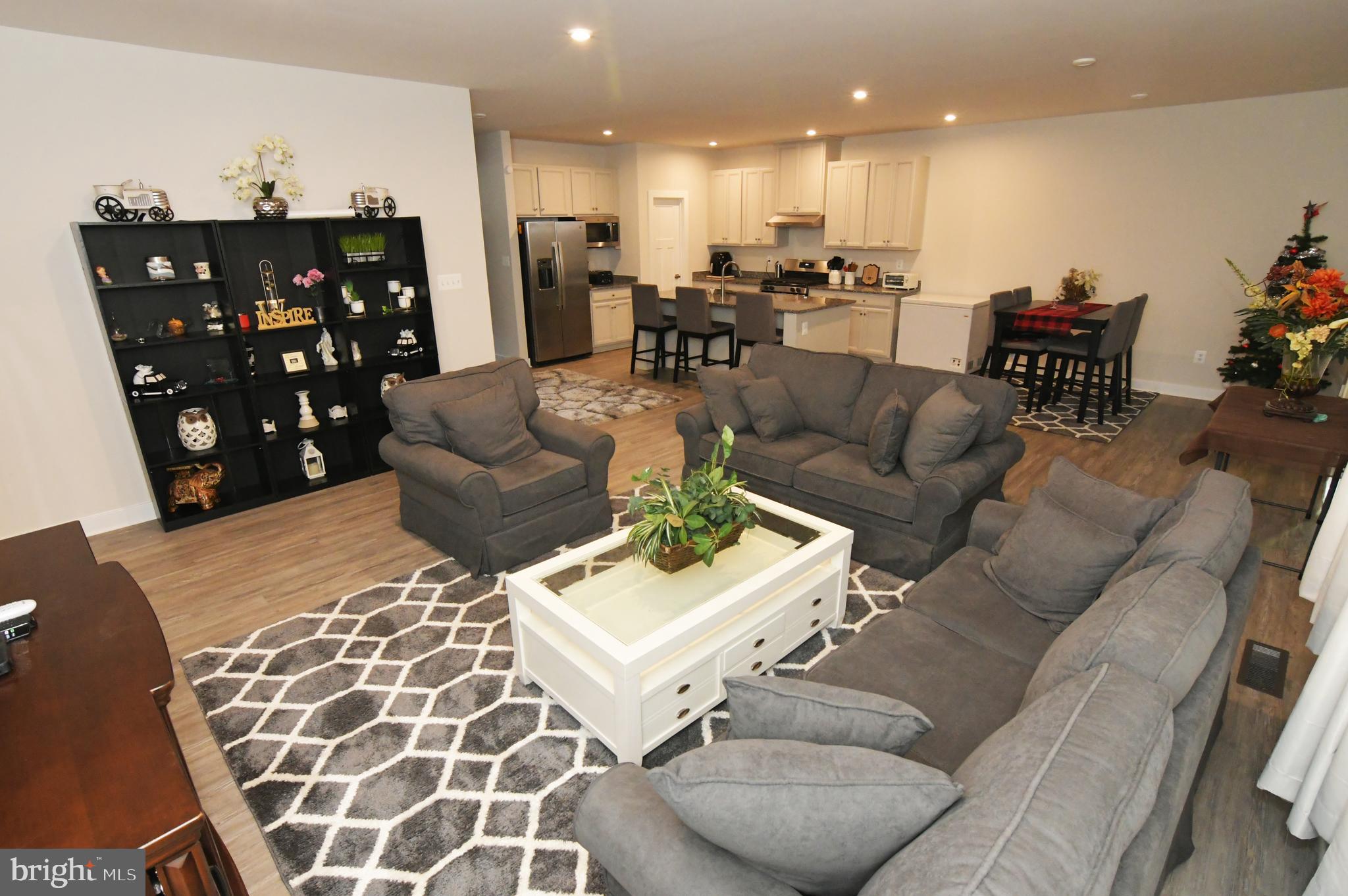 THE LAKES AT MARTINSBURG - Residential