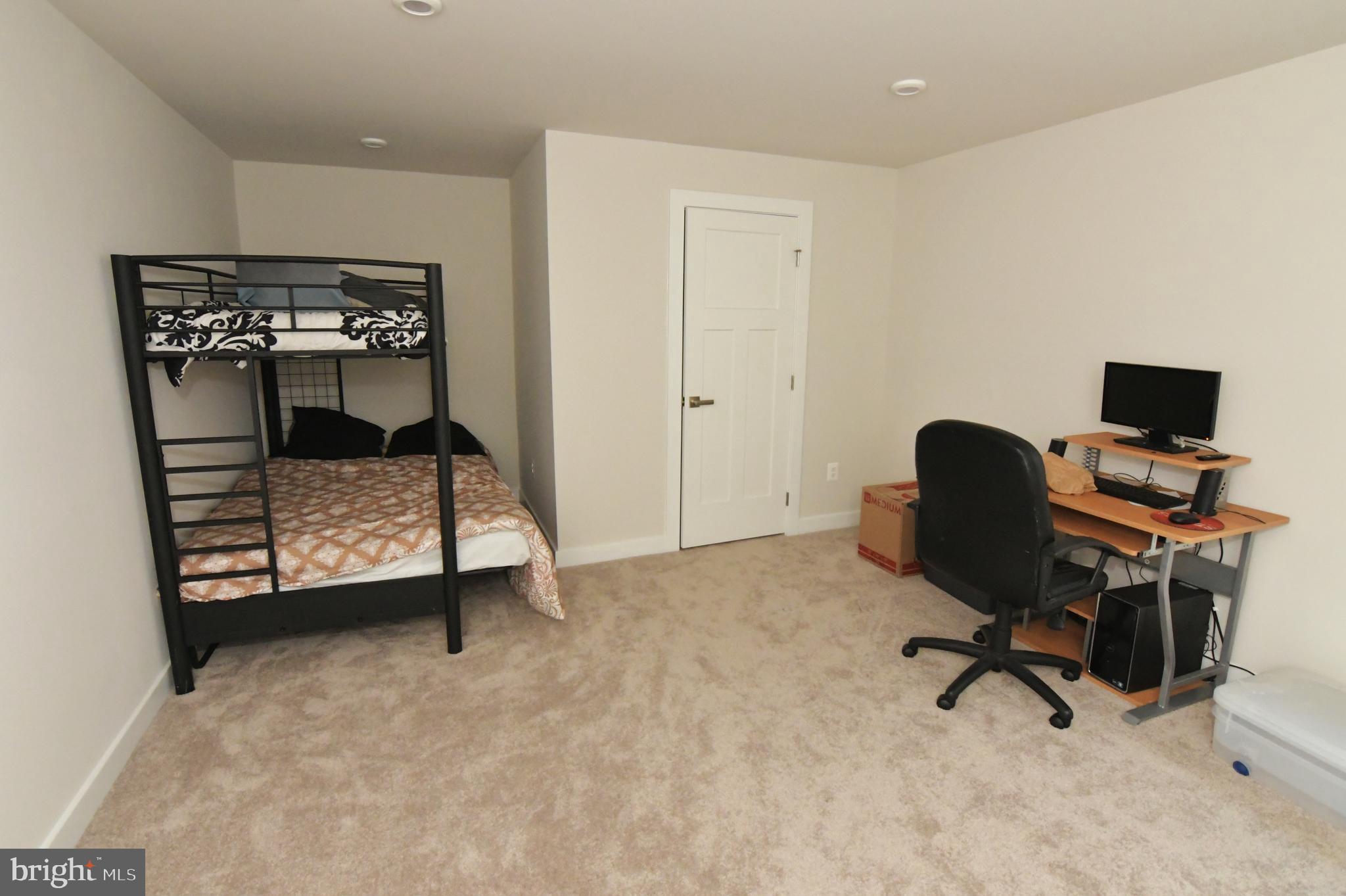 THE LAKES AT MARTINSBURG - Residential