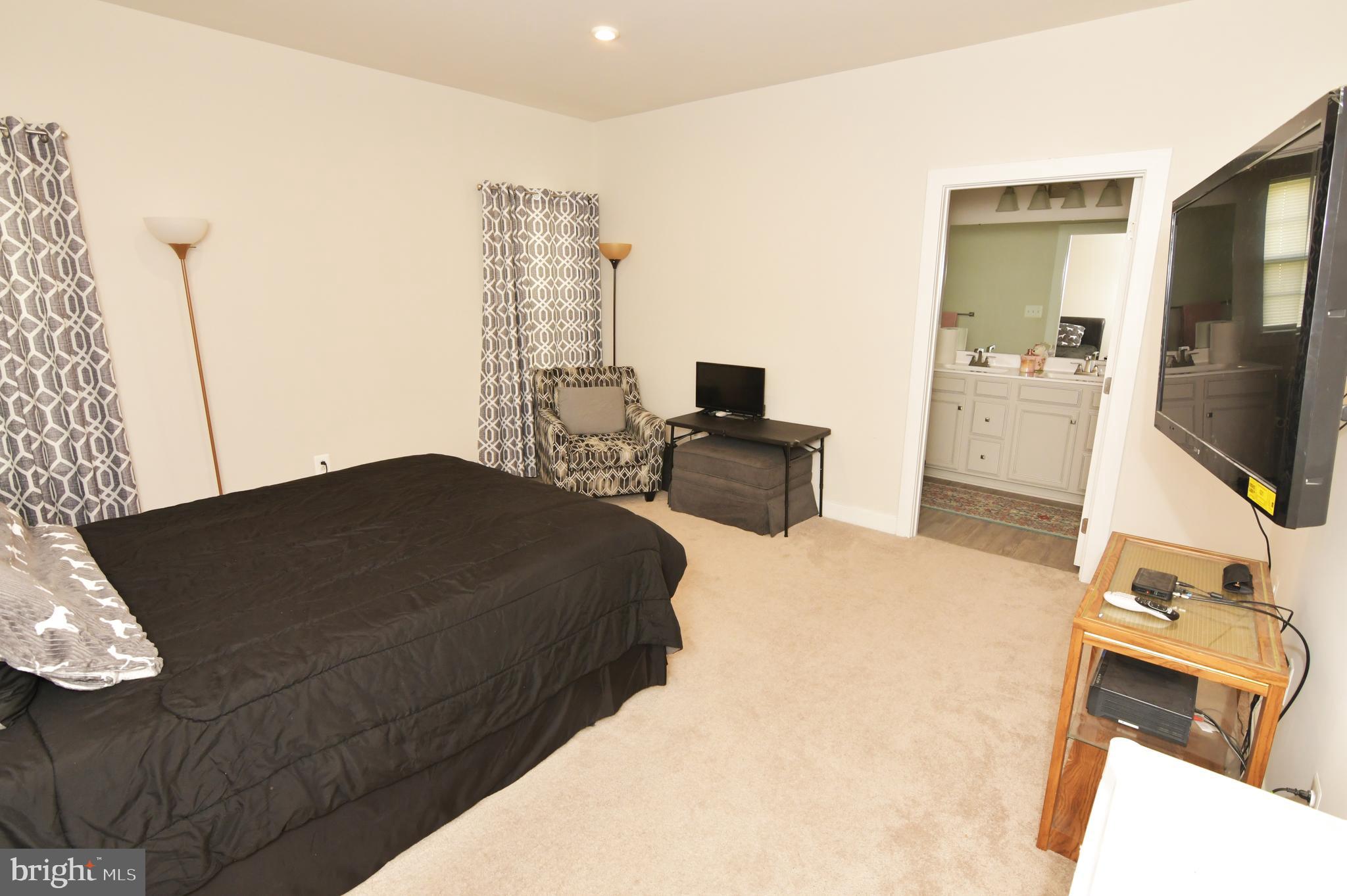 THE LAKES AT MARTINSBURG - Residential