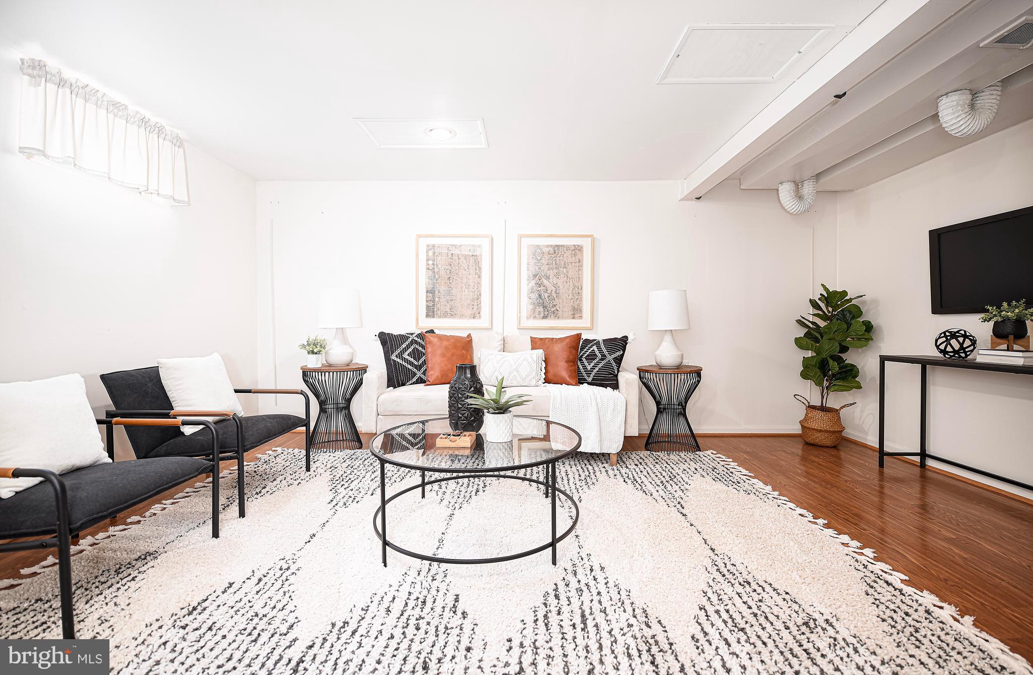 PARKVILLE - Residential