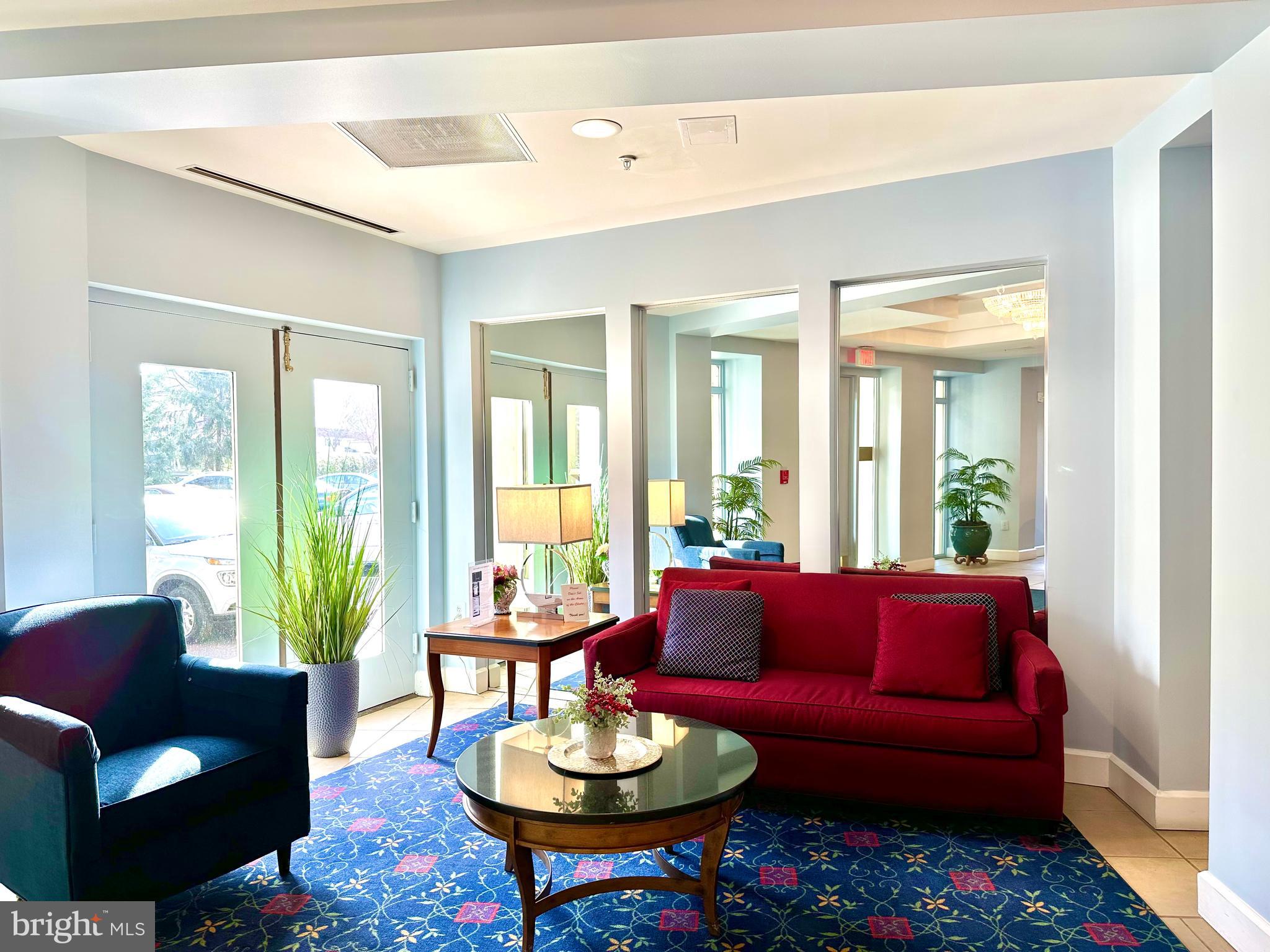 LEISURE WORLD - Residential