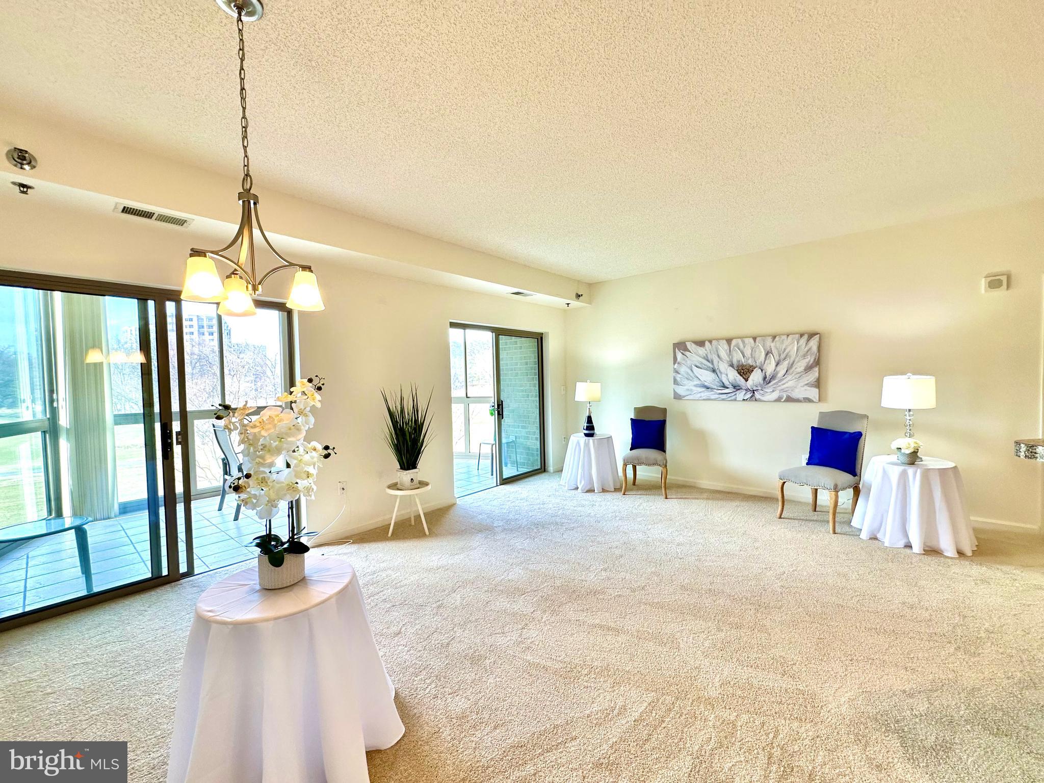 LEISURE WORLD - Residential